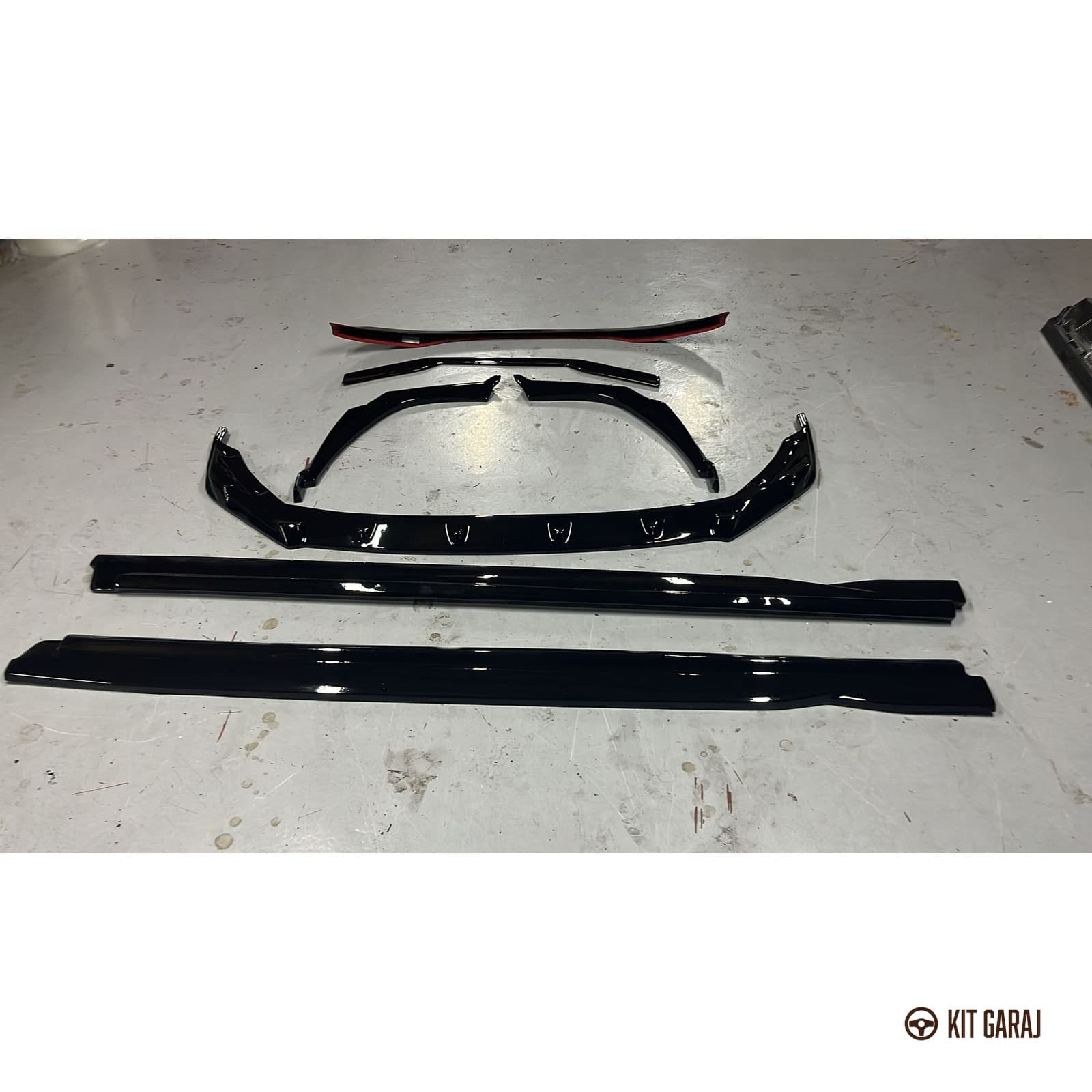 Peugeot 408 Parlak Siyah Body Kit (Plastik) Boyalı (7/8)