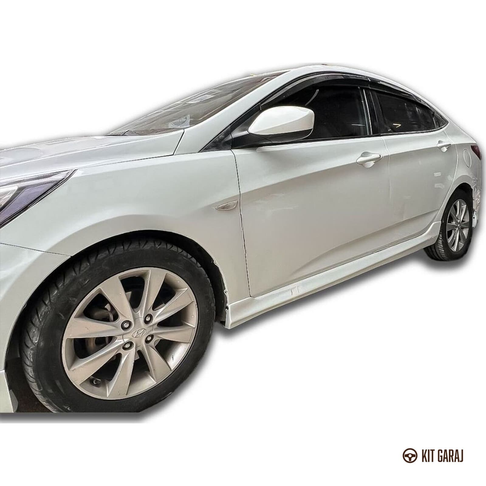Hyundai Accent Body Kit (Plastik) Boyasız (3/6)