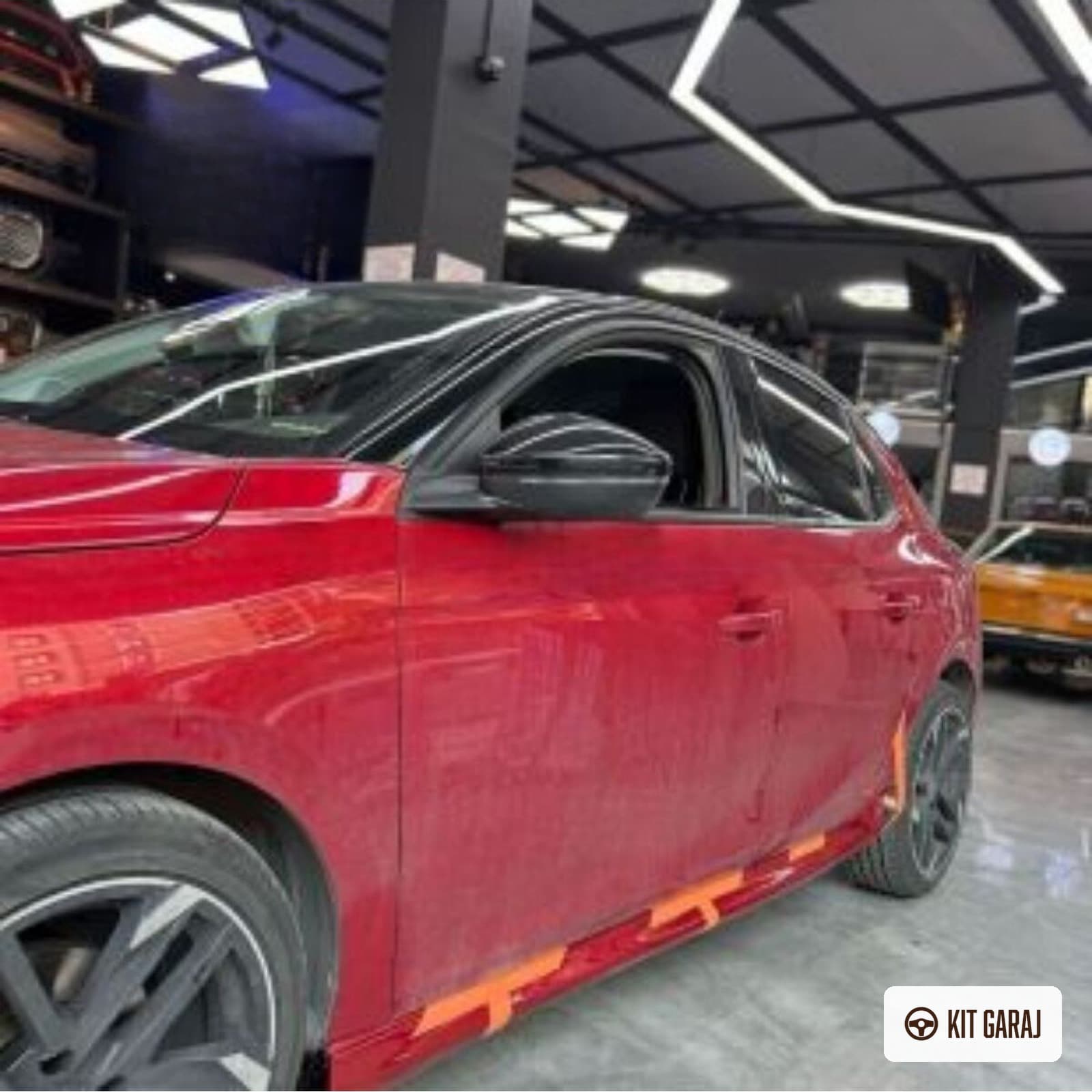 Opel Corsa F Body Kit Seti Plastik (2/4)