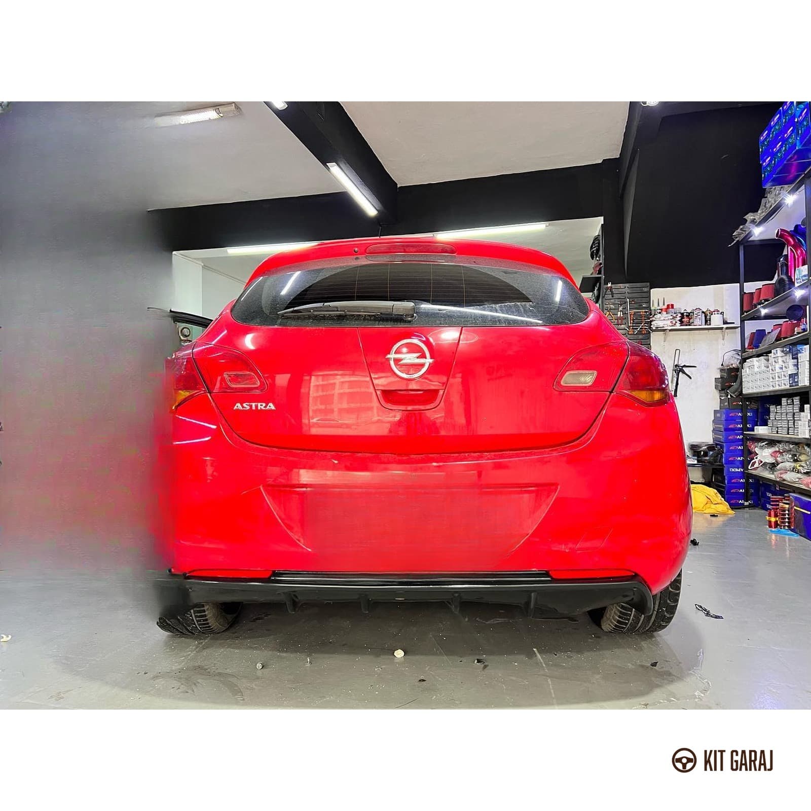 Opel Astra Makyajsız HB Piano Black Difüzör (Plastik) Boyalı (7/8)