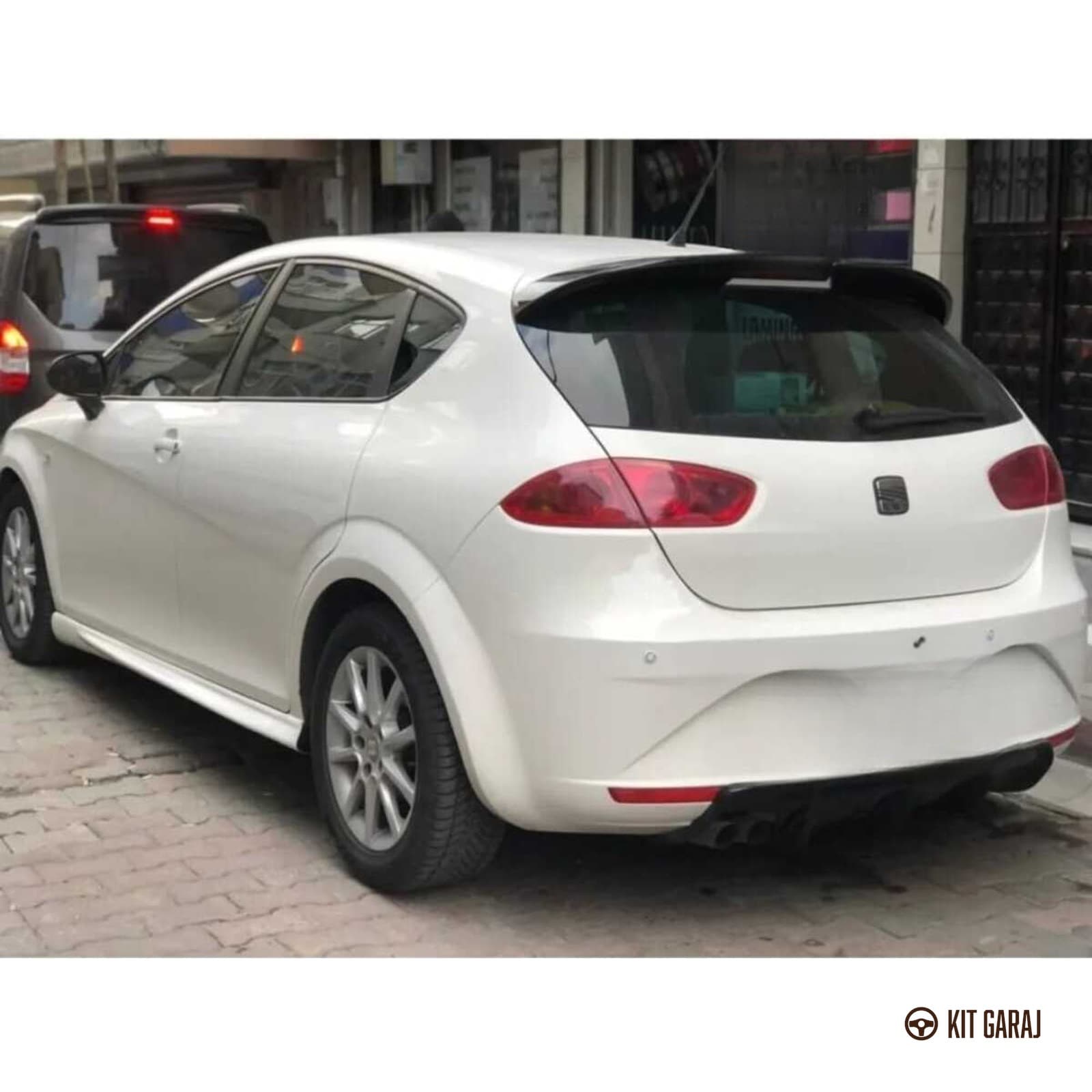 Seat Leon Mk2 2005-2012 Makyajlı Piano Black Difüzör (Plastik) Boyalı