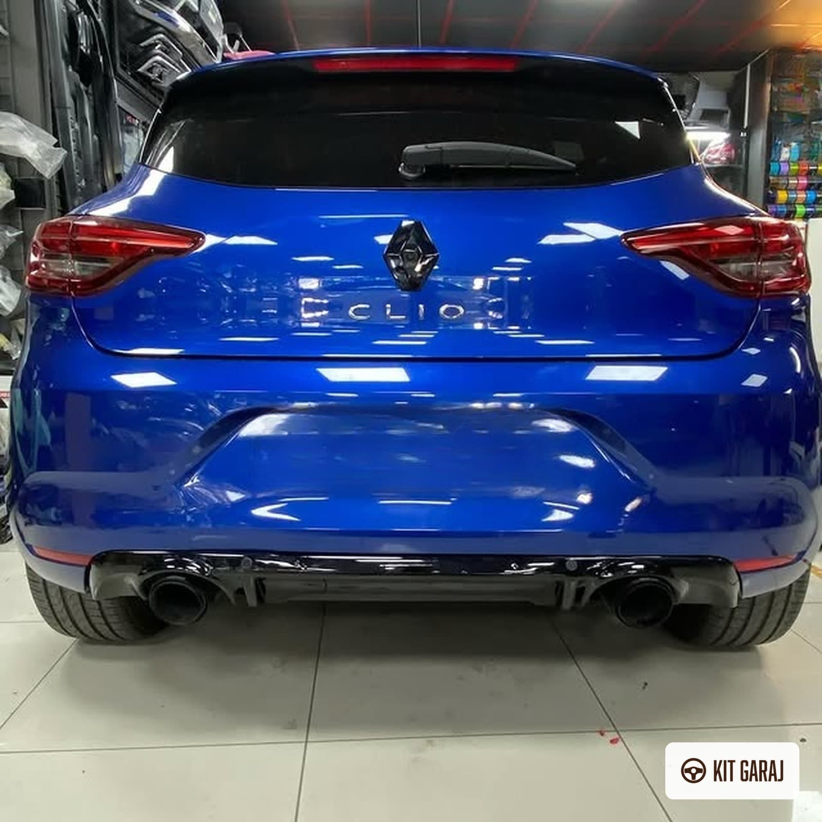 Renault Clio 2018-2025 Piano Black Difüzör (Plastik) Boyalı (2/4)