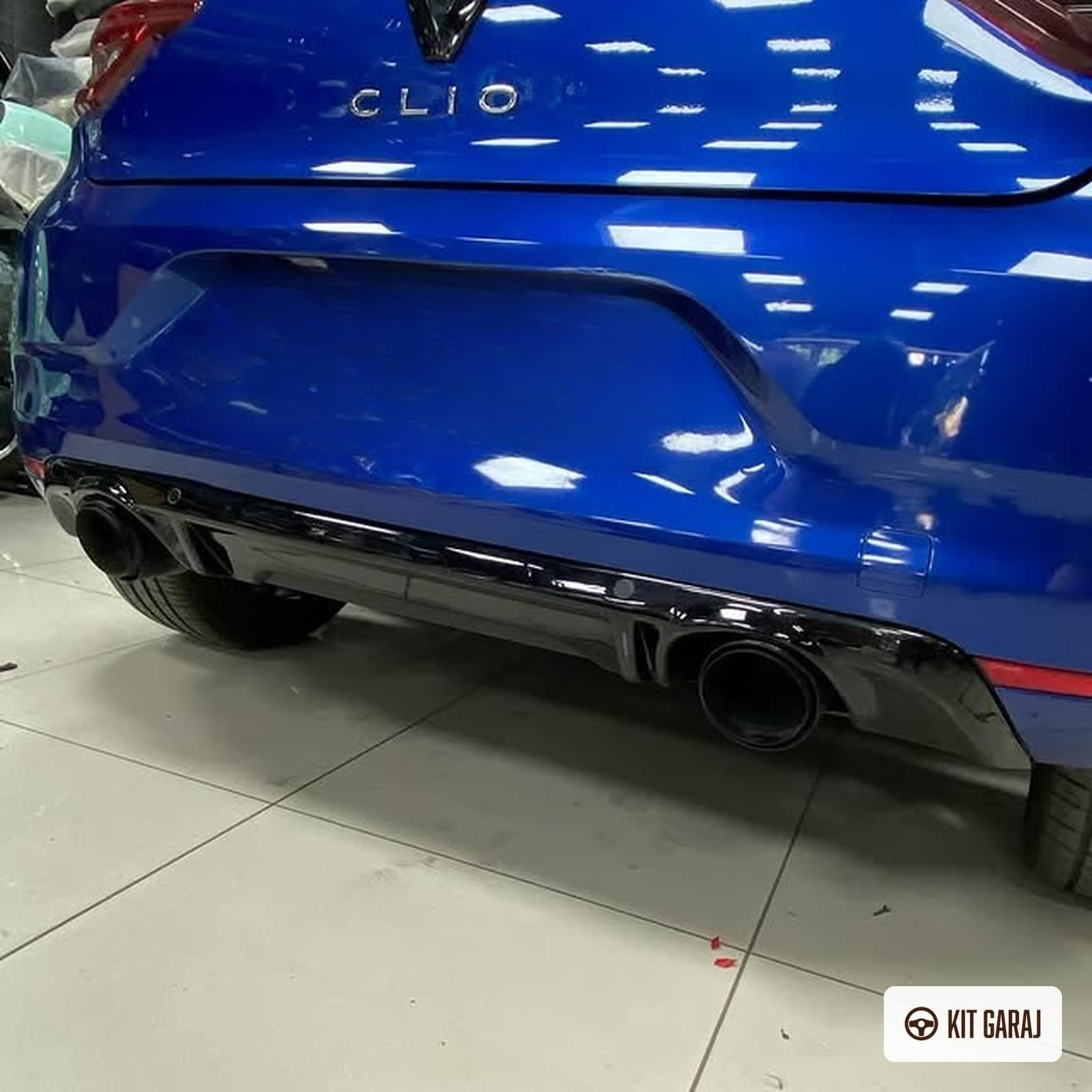 Renault Clio 2018-2025 Piano Black Difüzör (Plastik) Boyalı (3/4)