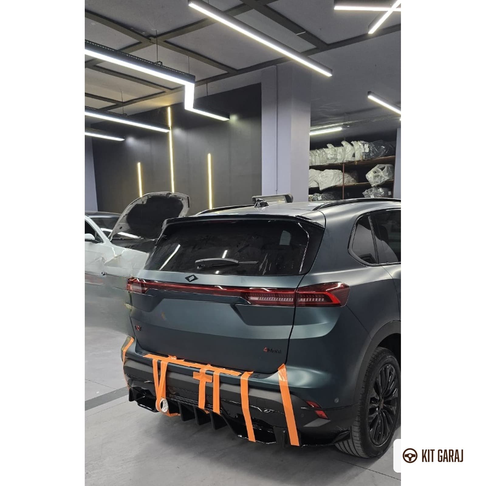 Togg T10X Düz Spoiler (Plastik) Parlak Siyah Boyalı (3/3)