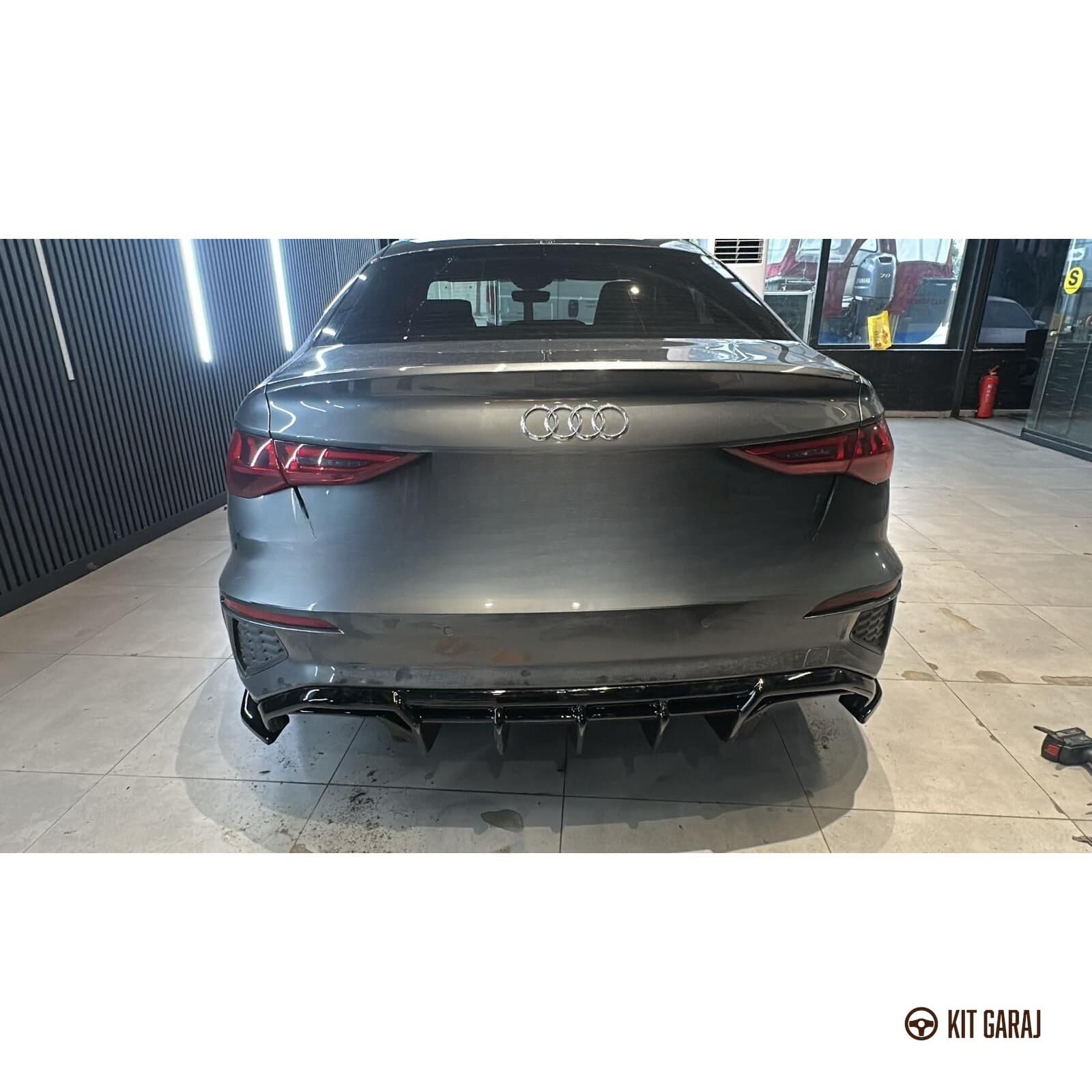 Audi A3 S3/S-Line 2020-2024 Sedan Difüzör (Plastik) Piano Black Boyalı