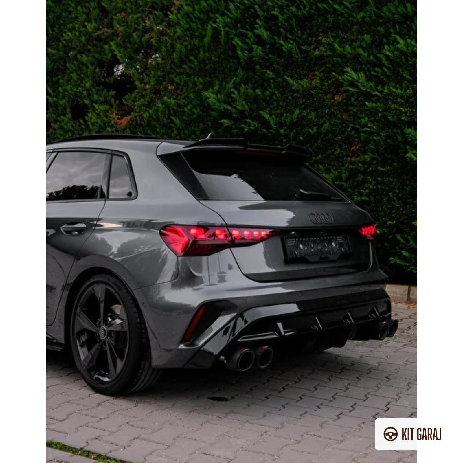 Audi A3 S-Line Sportback 2025+ Difüzör (Plastik) Piano Black Boyalı (2/2)