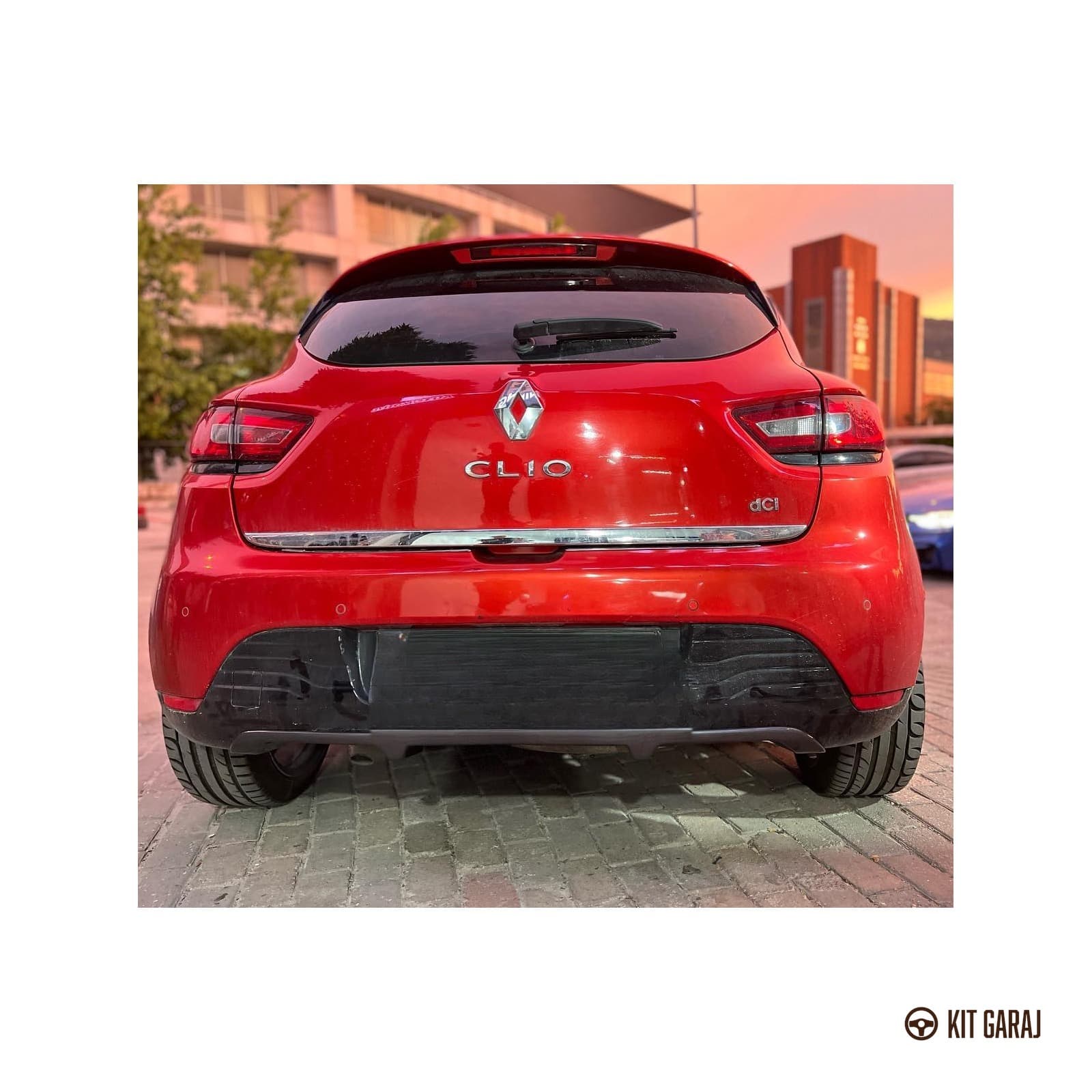 Renault Clio Piano Black Difüzör (Plastik) Boyalı