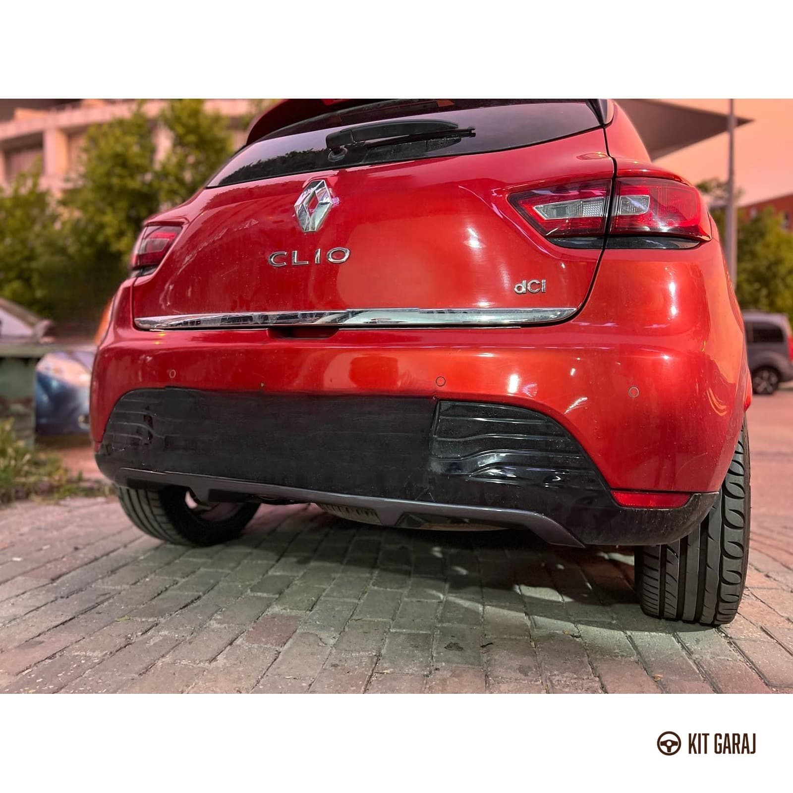 Renault Clio Piano Black Difüzör (Plastik) Boyalı (3/3)