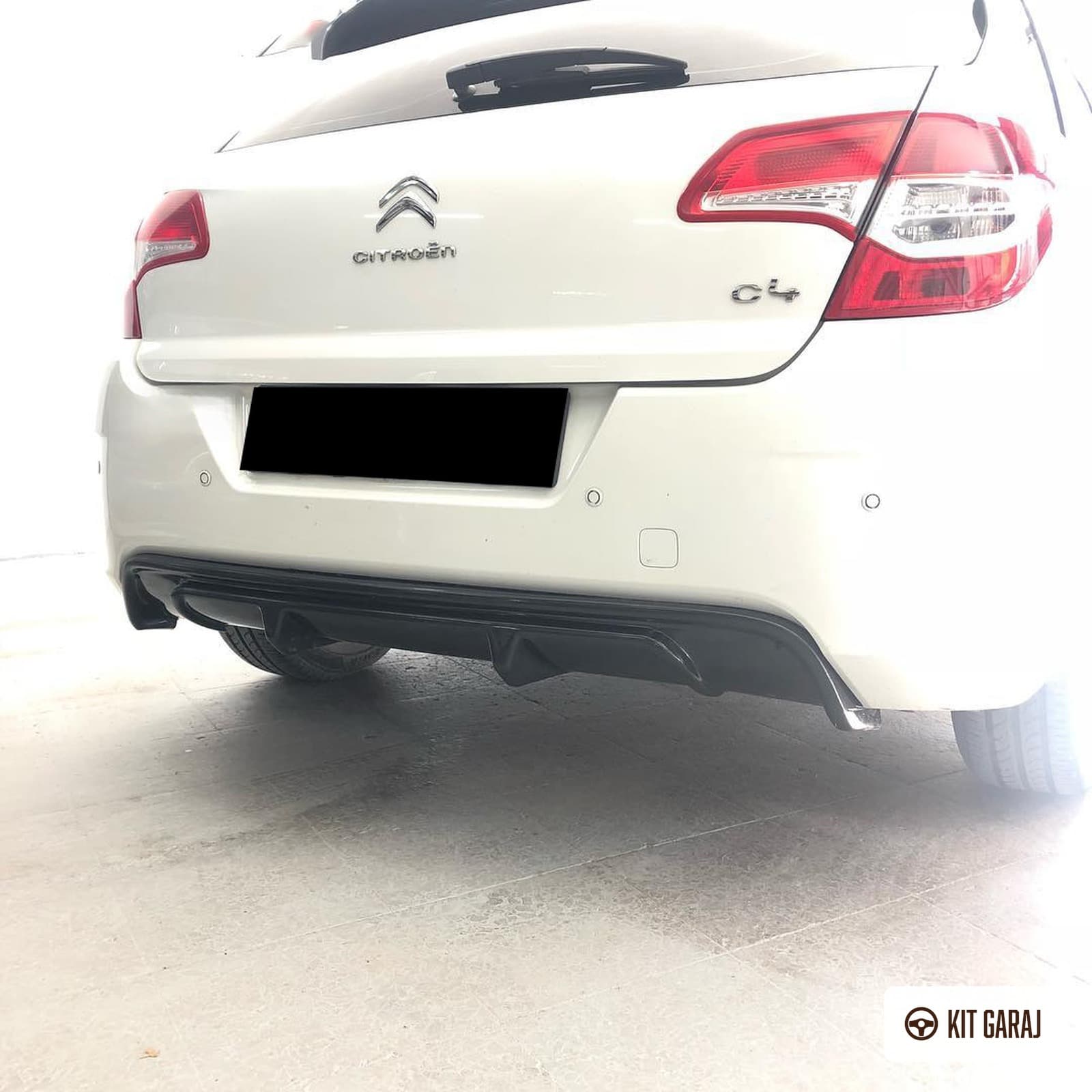 Citroën C4 2011-2017 Parlak Siyah Difüzör (Plastik) Boyalı (4/5)