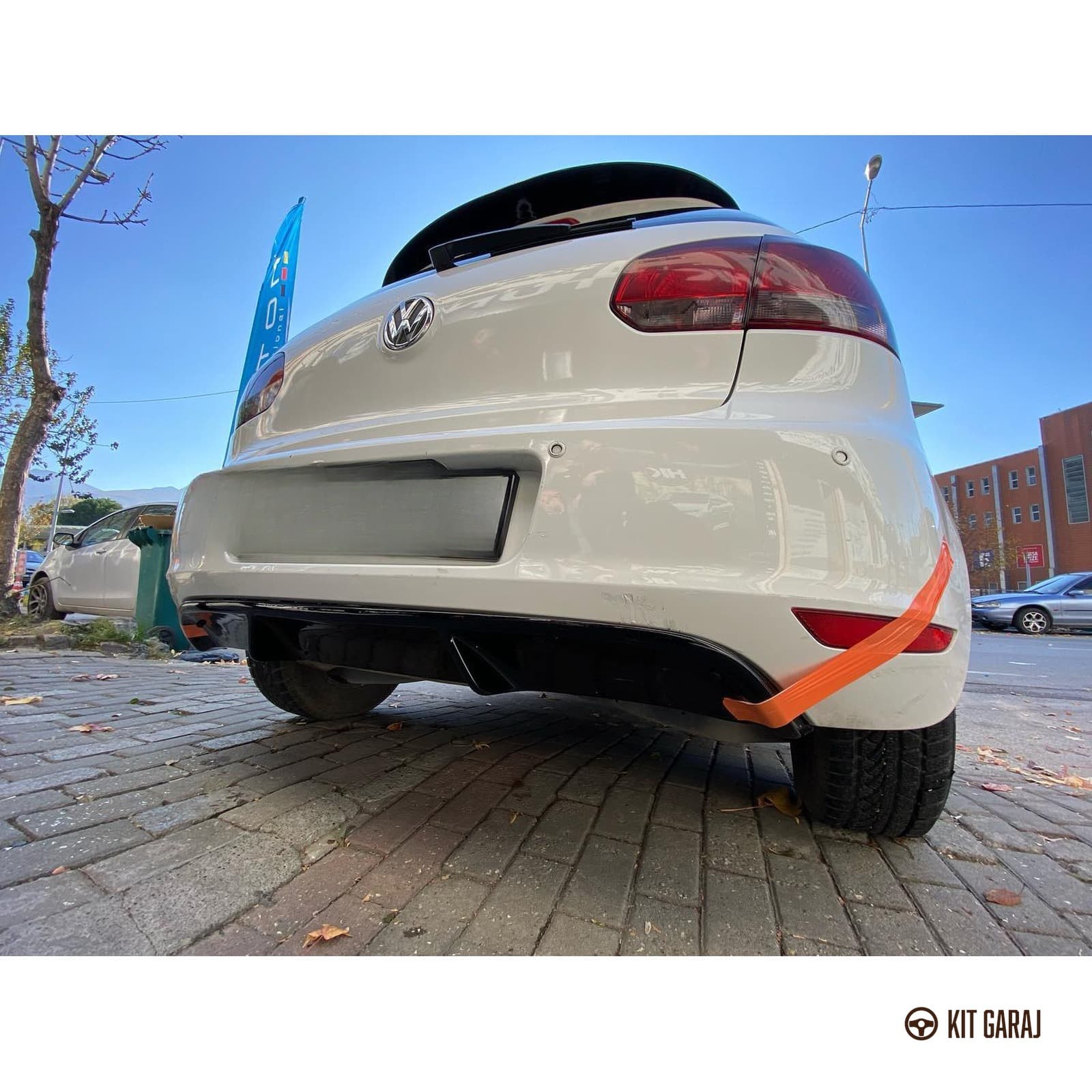 Volkswagen Golf 2009-2012 Parlak Siyah Difüzör (Plastik) Boyalı (3/6)