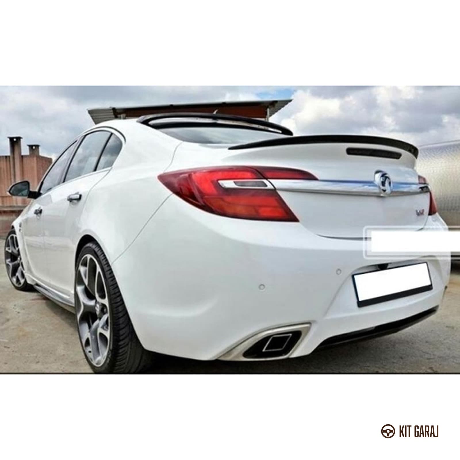 Opel Insignia Makyajlı Piano Black Spoiler (Plastik) Boyalı