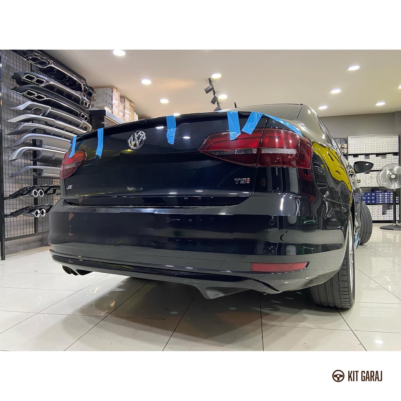 Volkswagen Jetta Piano Black Difüzör (Plastik) Boyalı (2/3)