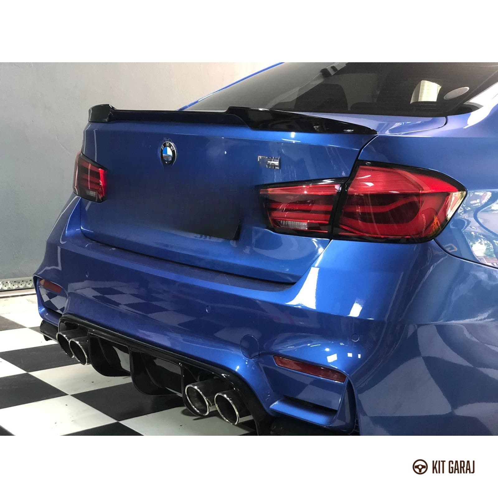 BMW F30-F80 Vorsteiner Difüzör (Orta Kısım) (Plastik) Piano Black (4/4)