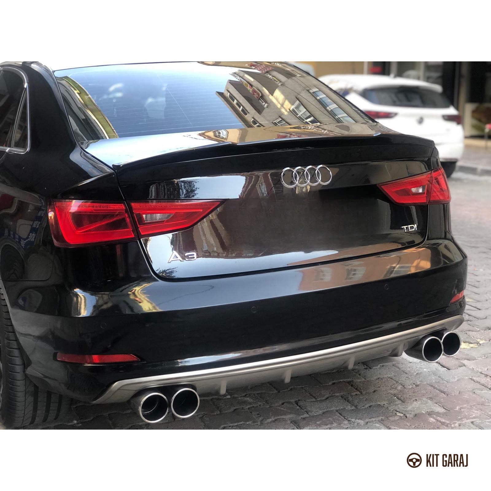 Audi A3 S3 Sedan 2013-2016 Piano Black Difüzör (Plastik) Boyalı