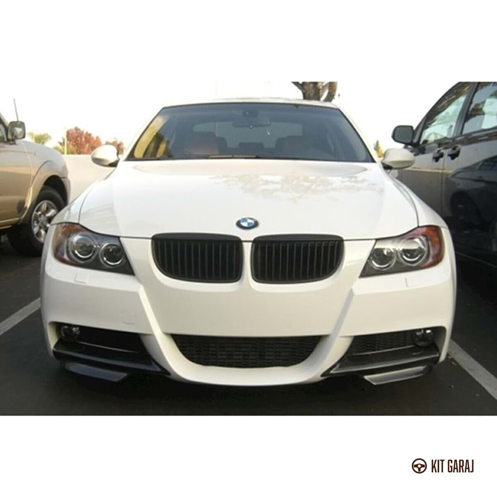 BMW E90 Makyajsız 2004-2008 M-Technic Piano Black Ön Flap (Plastik) Boyalı (3/3)
