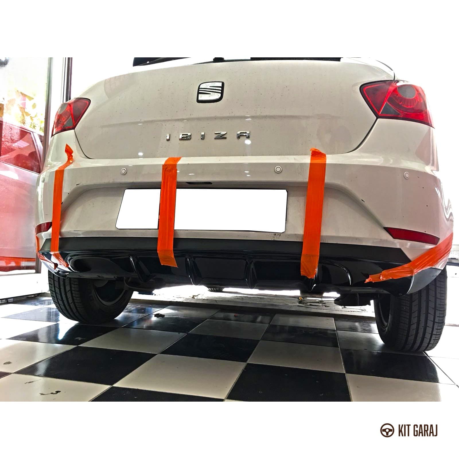 Seat Ibiza Piano Black Difüzör (Plastik) Boyalı (4/7)