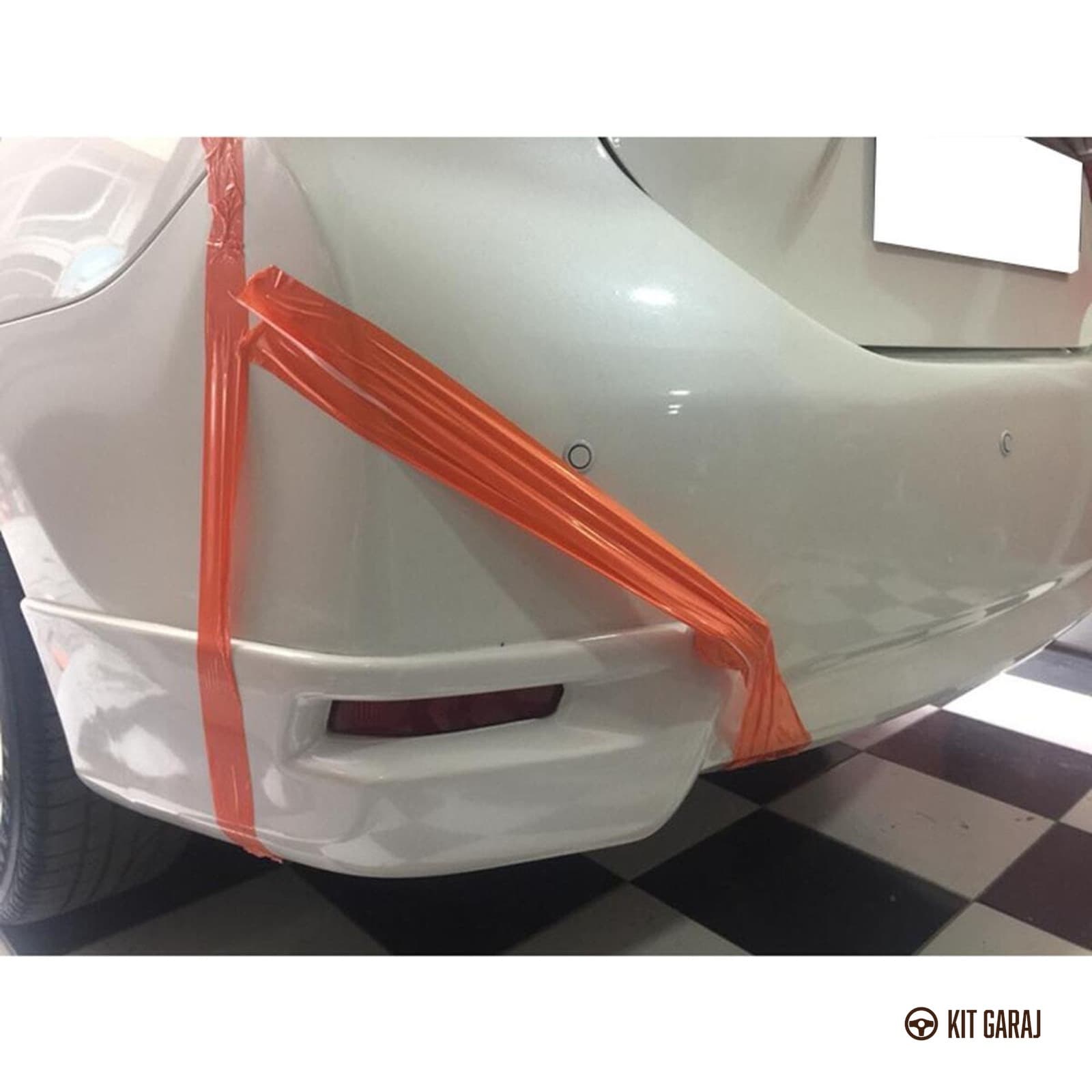 Toyota Corolla Arka Flap (Plastik) Boyasız