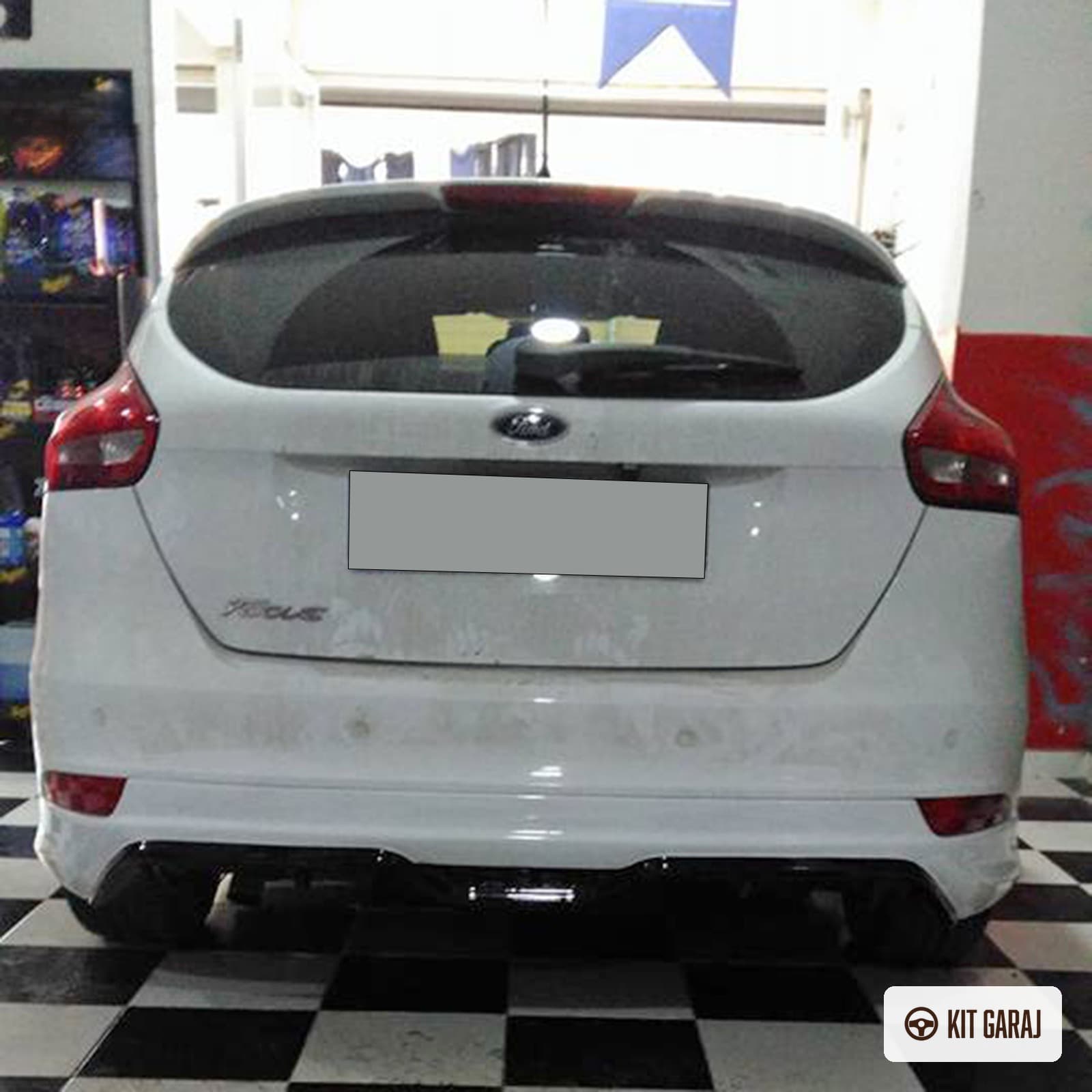 Ford Focus Makyajlı HB 2015-2018 Arka Ek (Plastik) Boyasız (3/4)