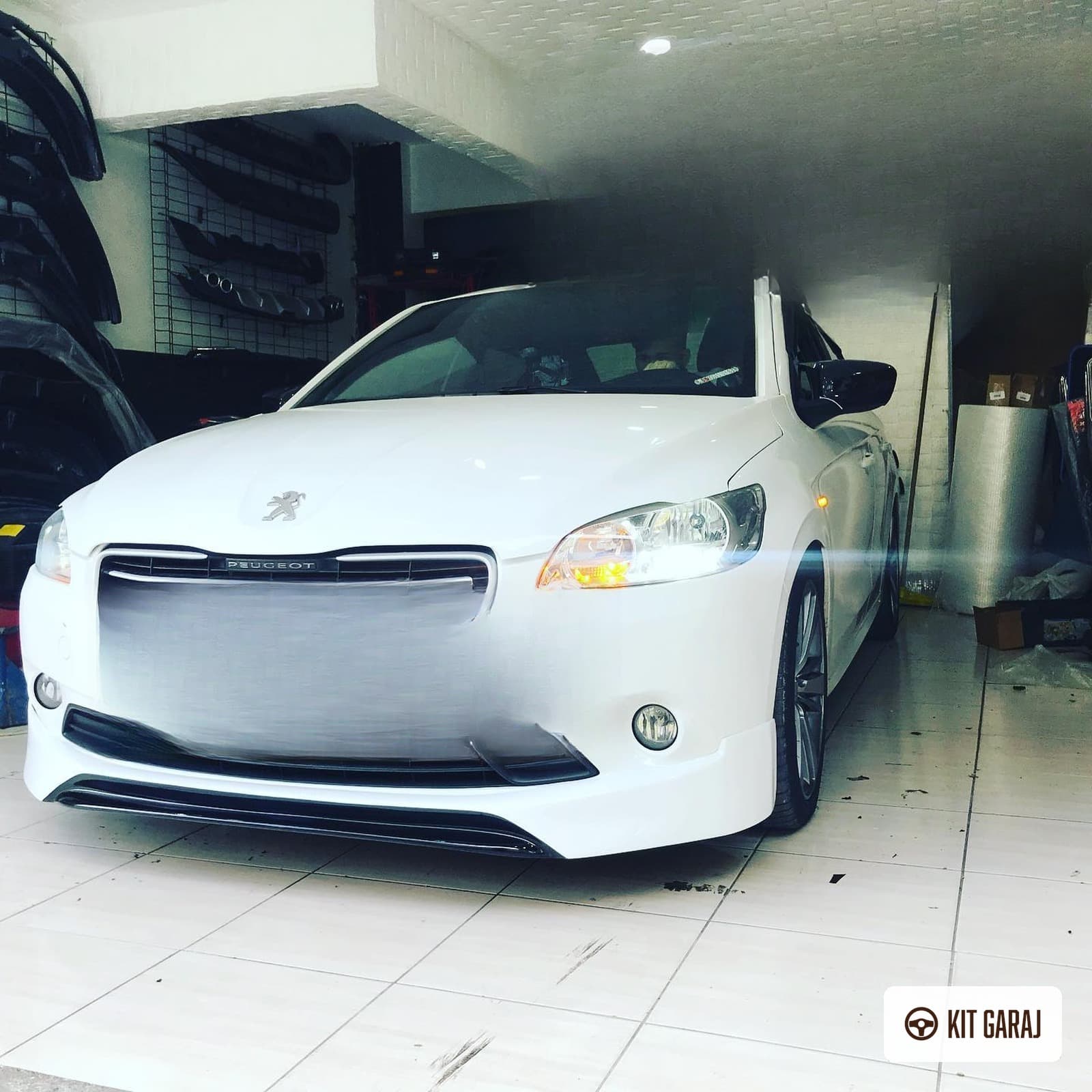 Peugeot 301 Makyajsız Ön Ek (Plastik) Boyasız