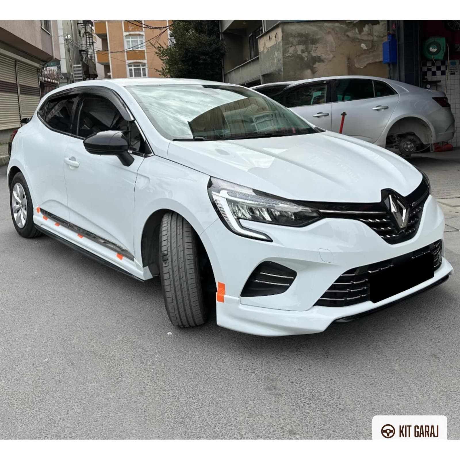 Renault Clio Custom Ön Ek (Plastik) Boyasız (3/3)