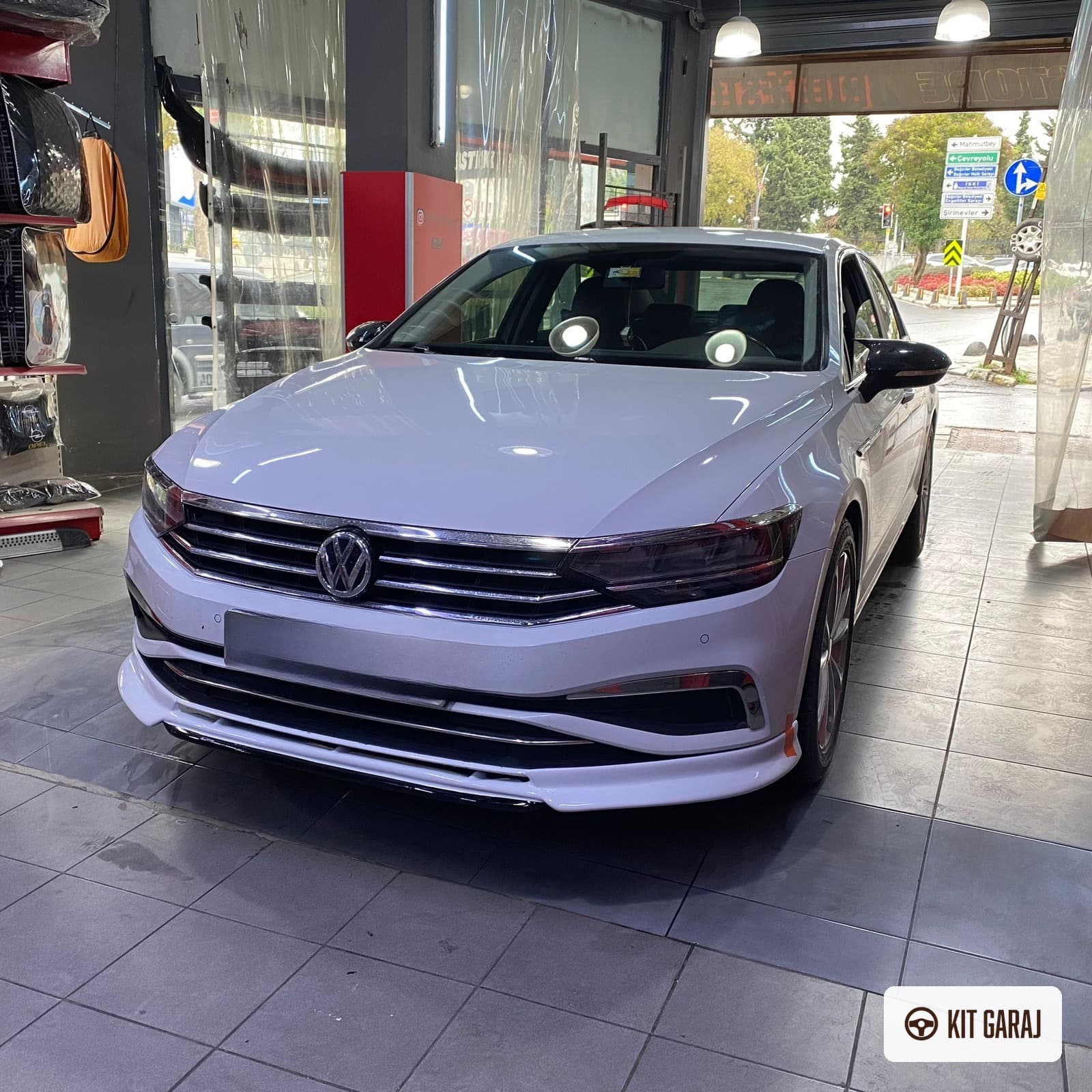 Volkswagen Passat Makyajlı 2019 B8 Ön Ek (Plastik) Boyasız