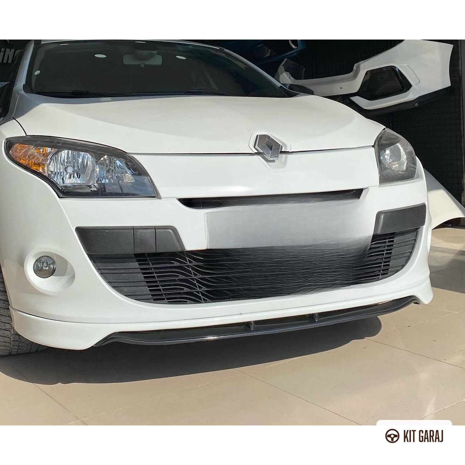 Renault Megane Ön Ek (Plastik) Boyasız (6/8)