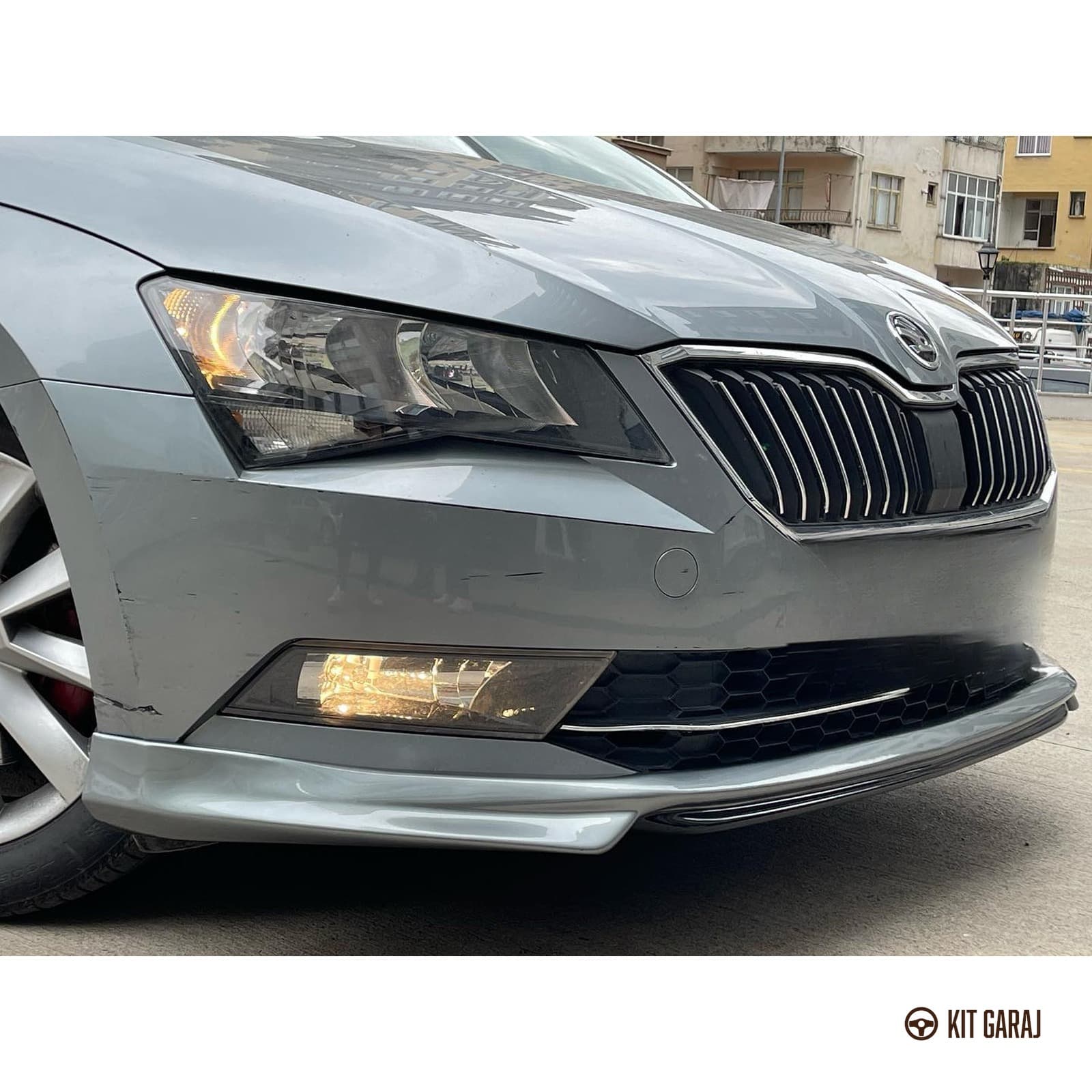 Skoda Superb 2018+ Ön Ek (Plastik) Boyasız (3/5)