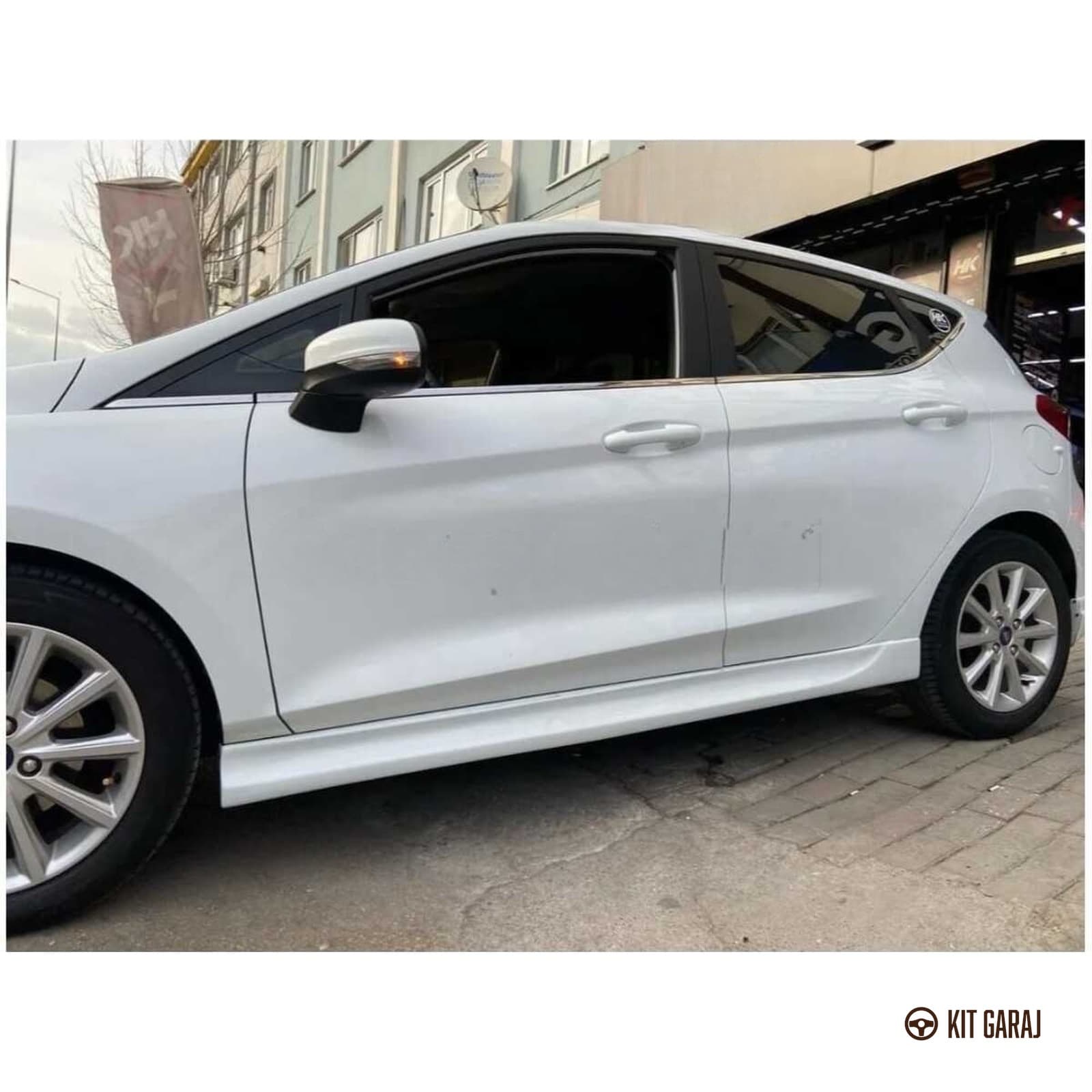 Ford Fiesta 2018+ Body Kit Seti Plastik Boyasız (2/4)