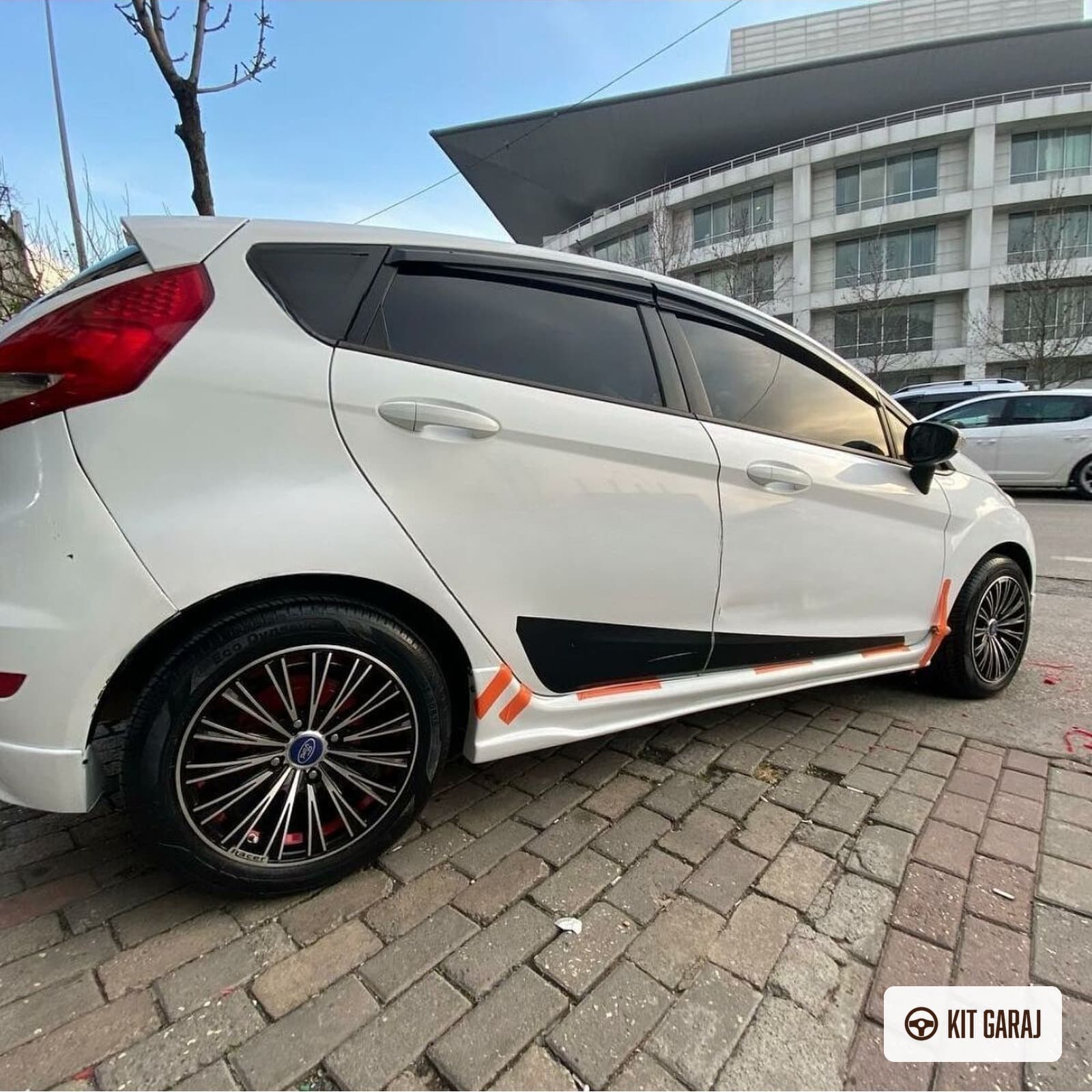 Ford Fiesta Makyajlı Body Kit Seti Plastik (5/6)