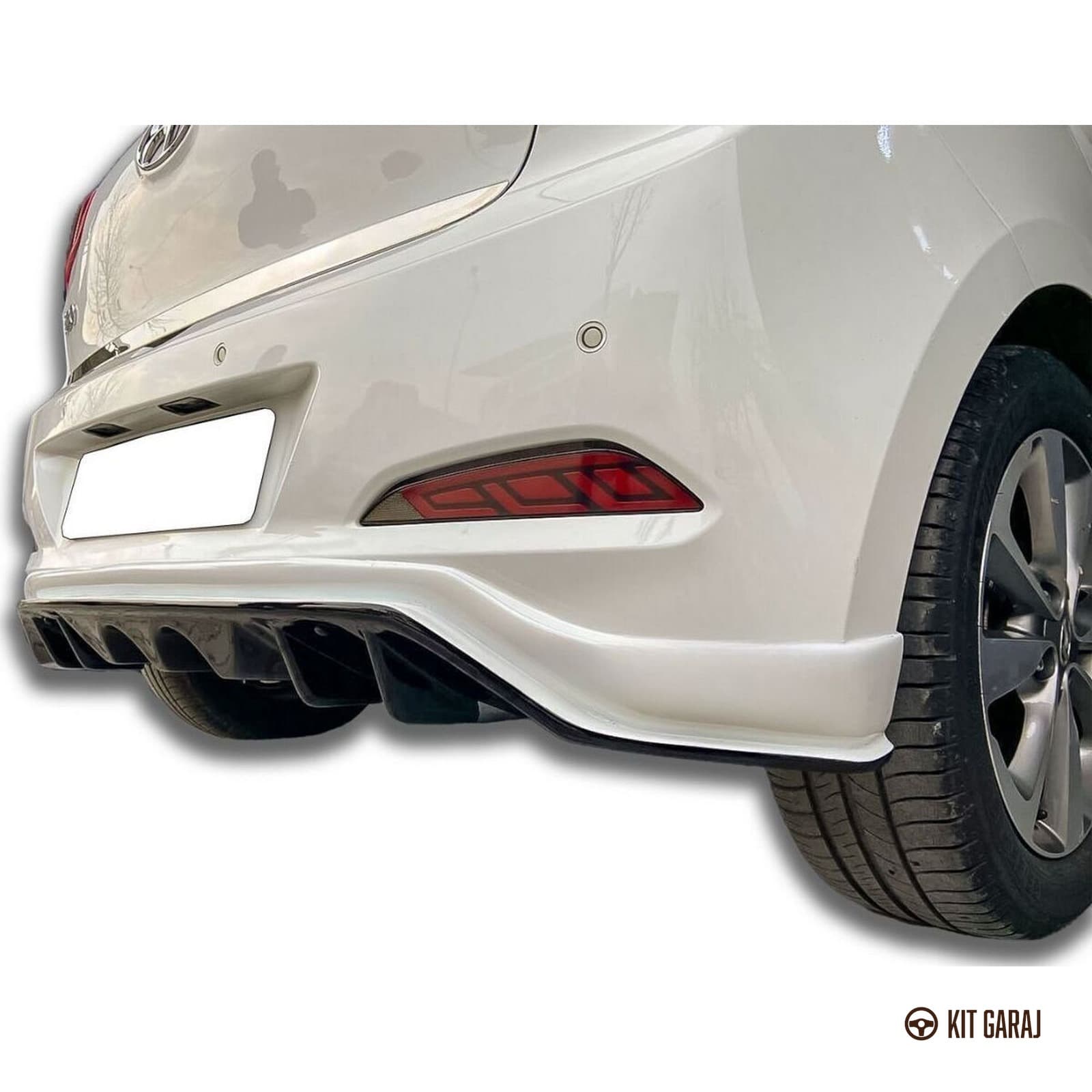 Hyundai i20 Body Kit (Plastik) Boyasız