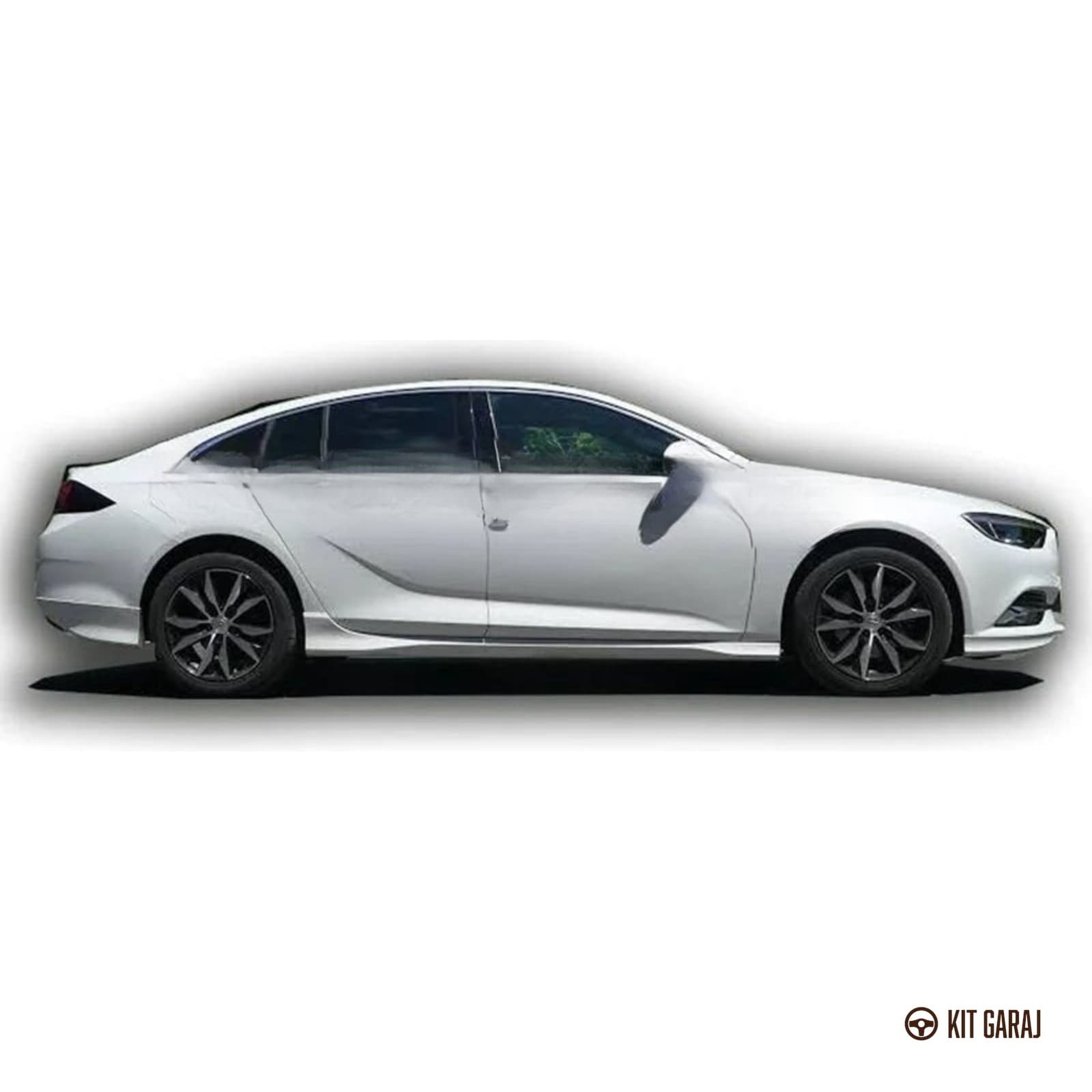 Opel Insignia 2017+ Body Kit (Plastik) Boyasız (2/3)