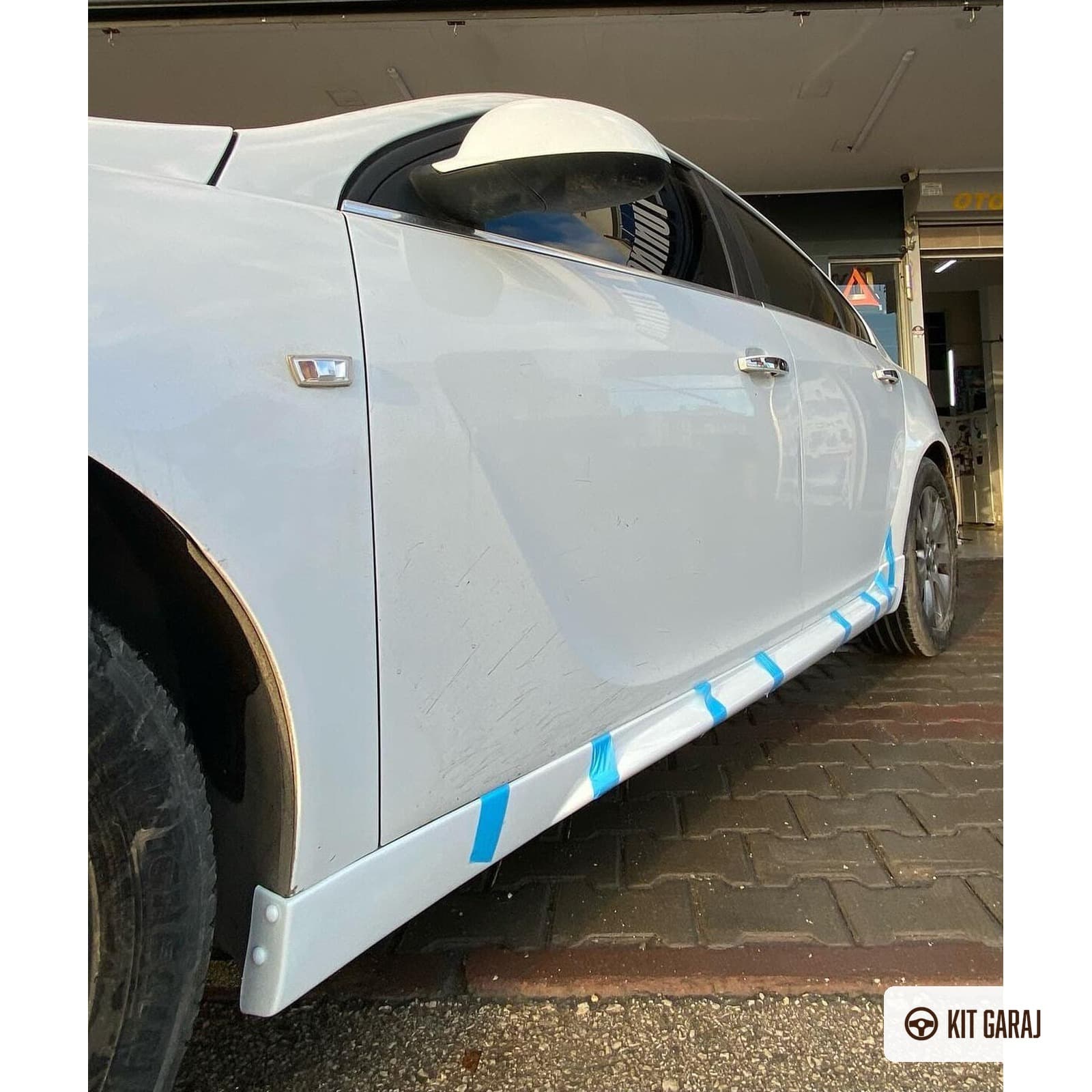 Opel Insignia Makyajsız 2008-2013 Body Kit (Plastik) Boyasız (3/6)
