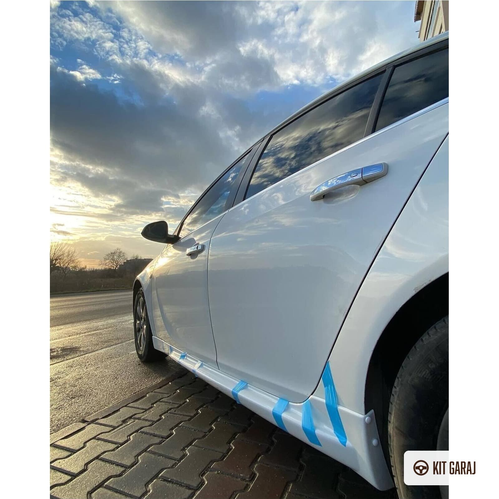 Opel Insignia Makyajsız 2008-2013 Body Kit (Plastik) Boyasız (4/6)