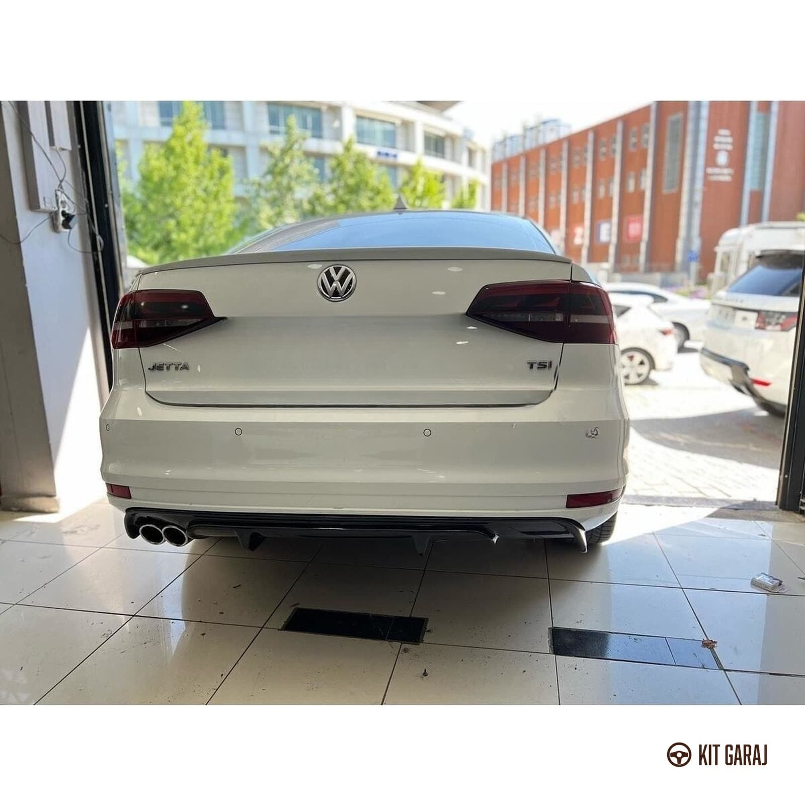 Volkswagen Jetta Makyajlı Body Kit (Plastik) Boyasız (4/8)