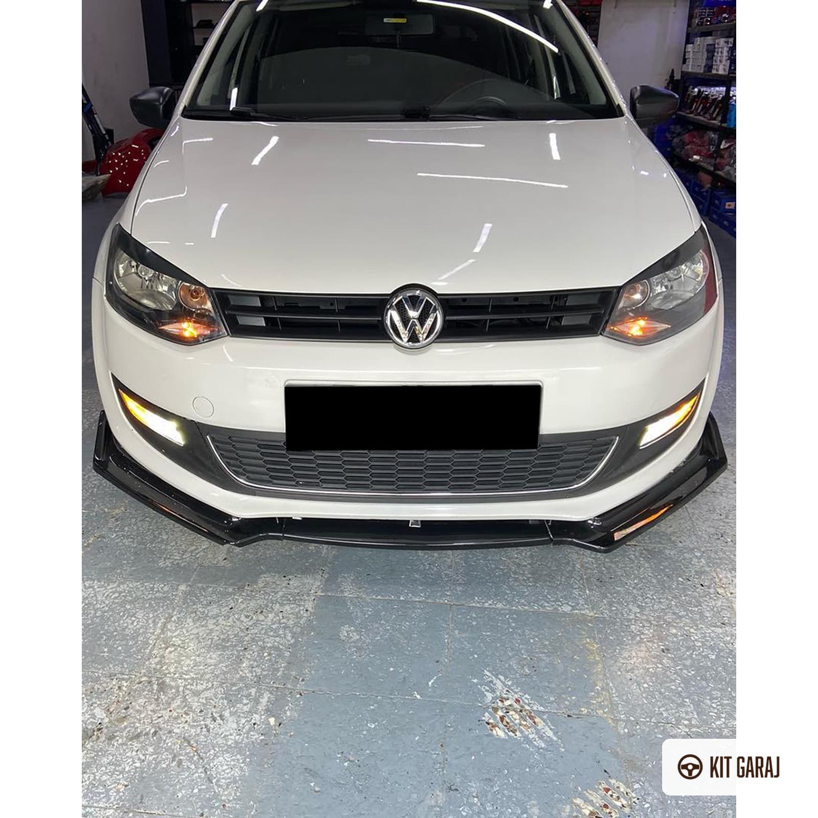 Volkswagen Polo 3 Parça Piano Black Ön Lip (Plastik) Boyalı