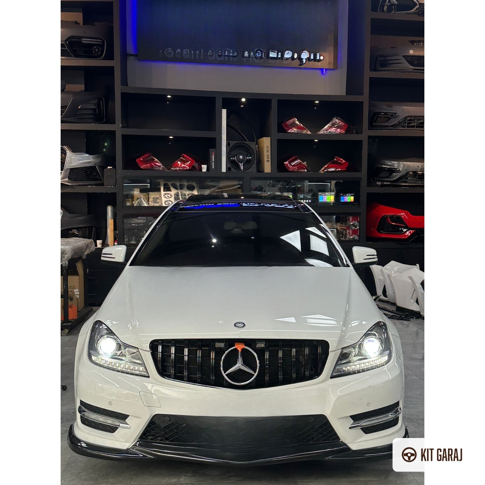 Mercedes-Benz W204 C180 Makyajlı Piano Black Ön Ek (Plastik) Boyalı (8/8)