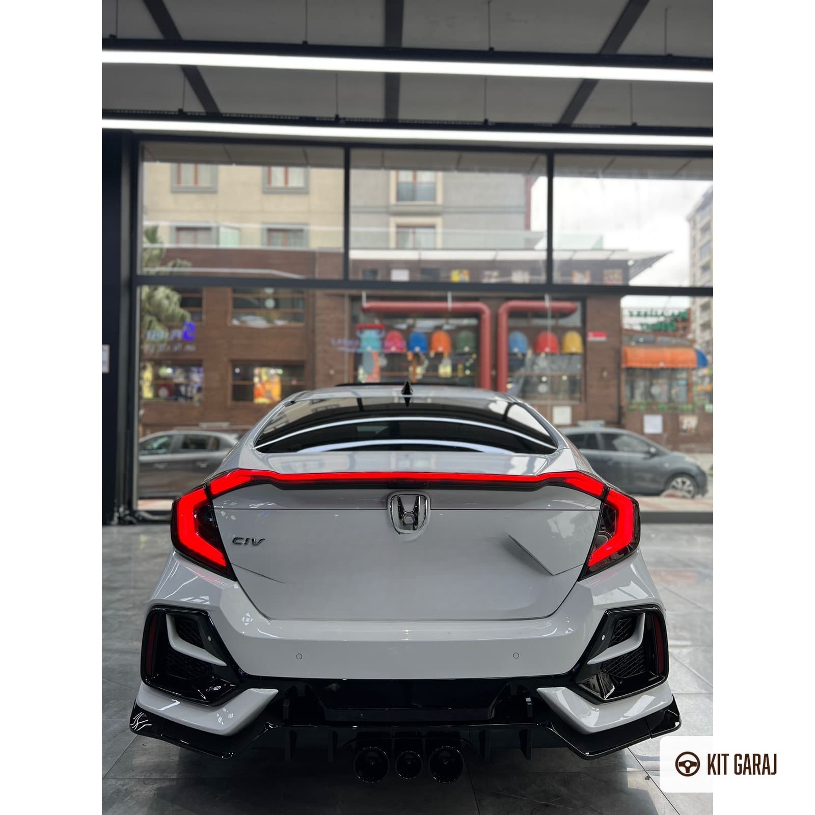 Honda Civic FC5 2016-2021 Piano Black 6 Parça Arka Flap (Plastik) Boyalı