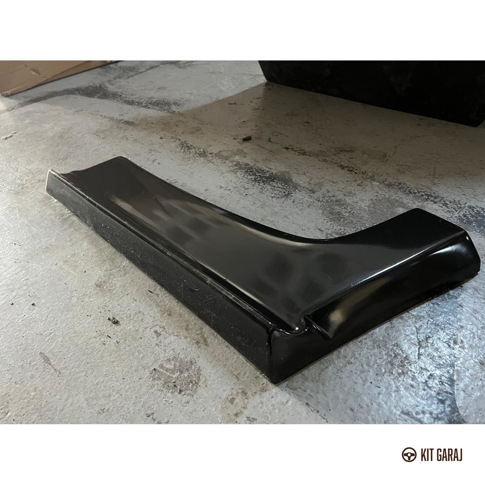 BMW F30 M3 Vorsteiner Piano Black Sağ Sol Arka Flap (Plastik) Boyalı (4/7)