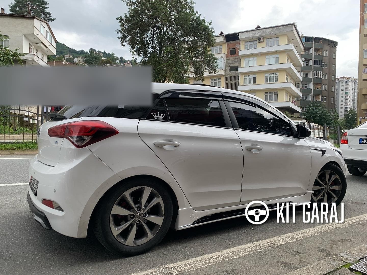 Hyundai i20 2015-2019 Custom Marşpiyel (Plastik) Boyasız (3/6)