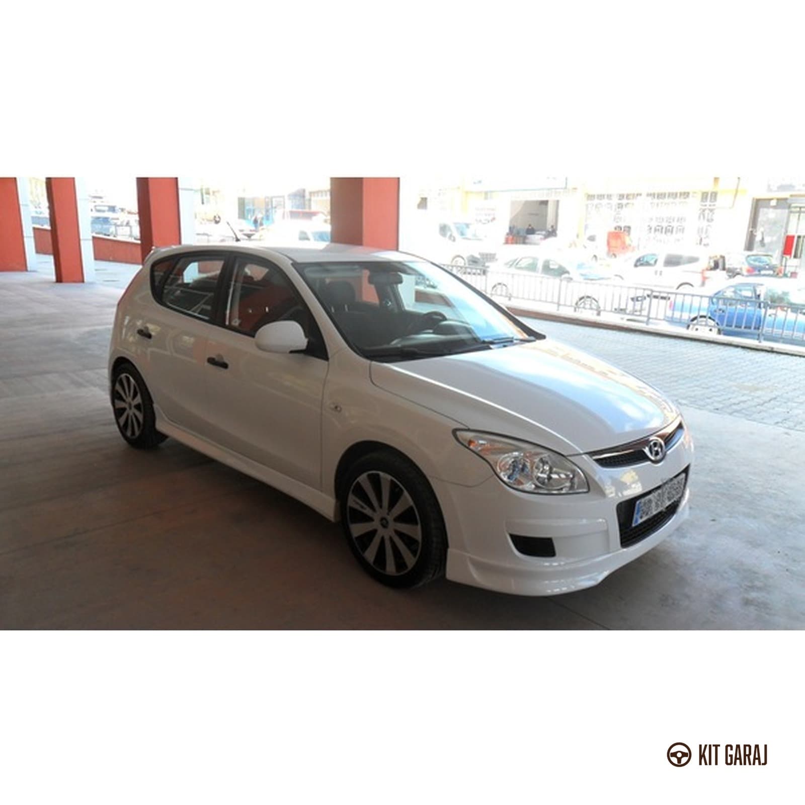 Hyundai i30 2006-2012 Marşpiyel (Plastik) Boyasız (3/3)