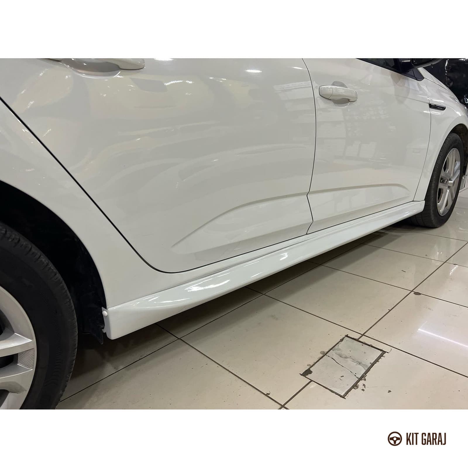 Renault Megane 4 Yan Marşbiyel Hb (Çift) (Plastik)