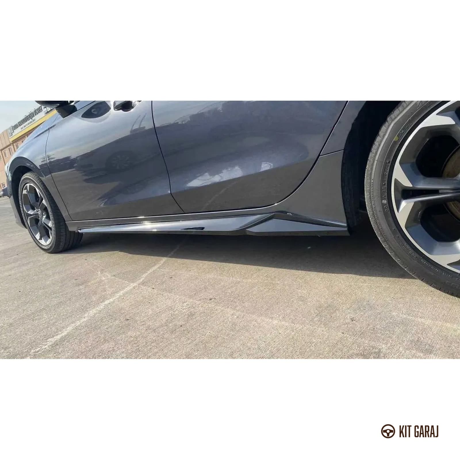 Honda Civic FE 2022 Piano Black Yan Marşpiyel (Plastik) Boyalı (4/5)
