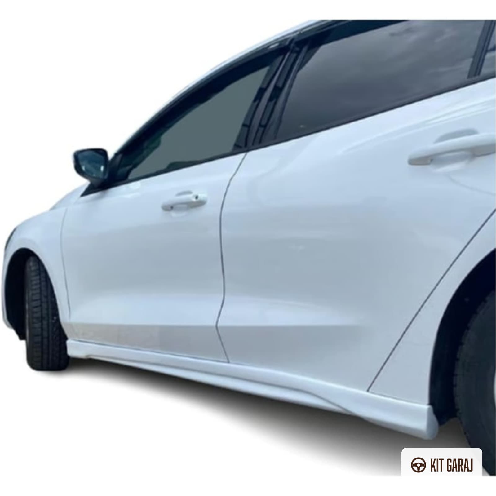 Ford Focus Sedan 2019-2023 Marşpiyel (Plastik) Boyasız