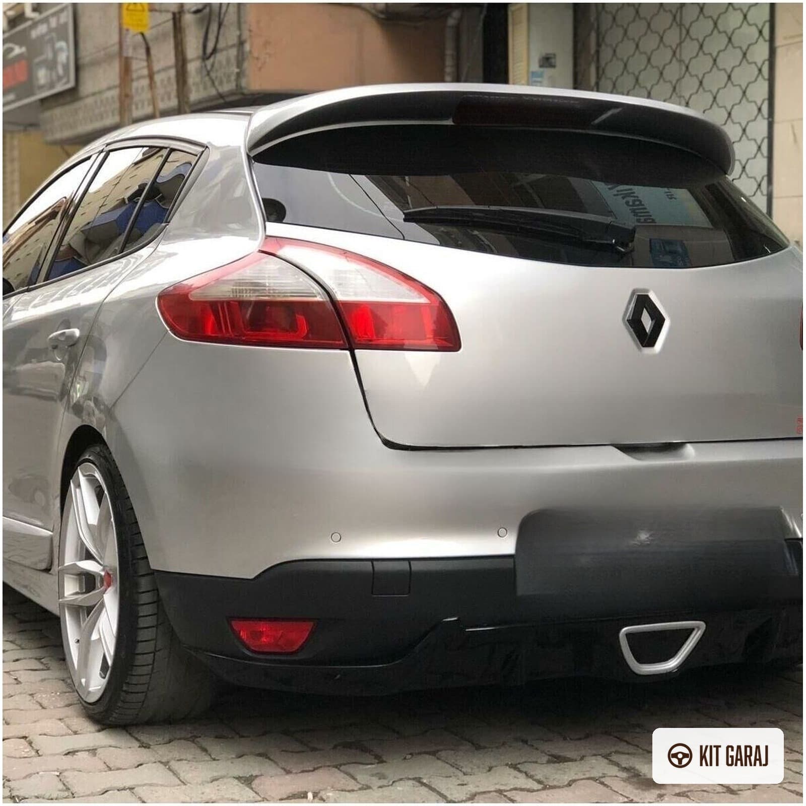 Renault Megane 3 4 Kapı Body Kit Seti Plastik (5/6)