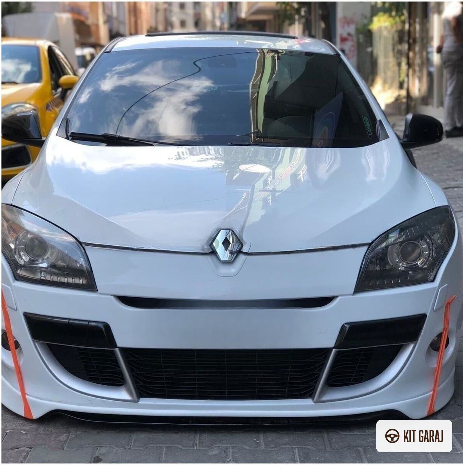 Renault Megane 3 4 Kapı Body Kit Seti Plastik (6/6)