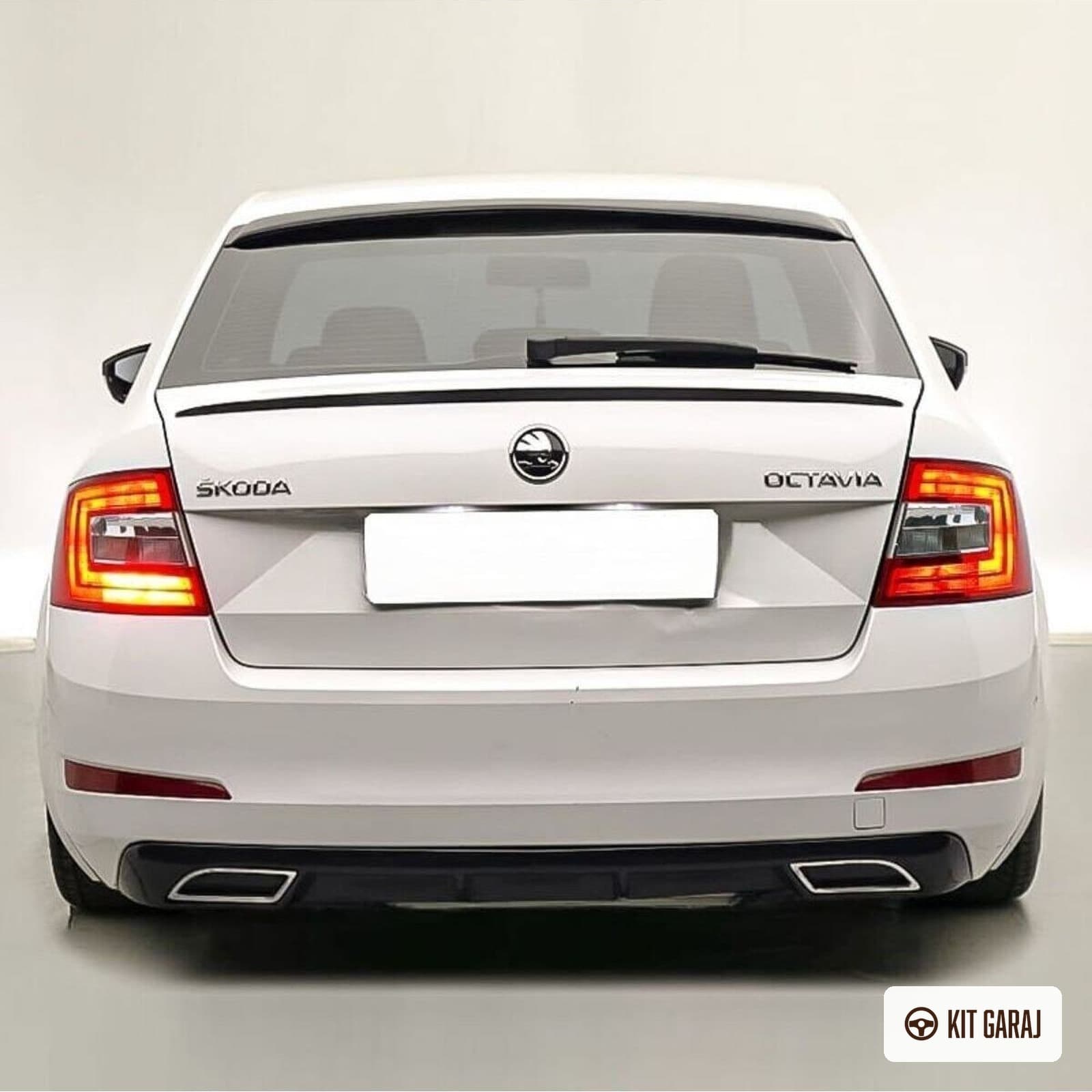 Skoda Octavia Body Kit (Plastik) Boyasız (4/6)