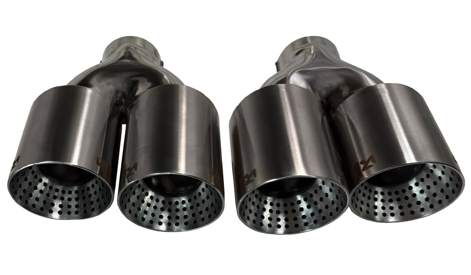 Evrensel Akrapovic Tipi Delikli Çiftli Egzoz Ucu Gri Titanyum 90 mm
