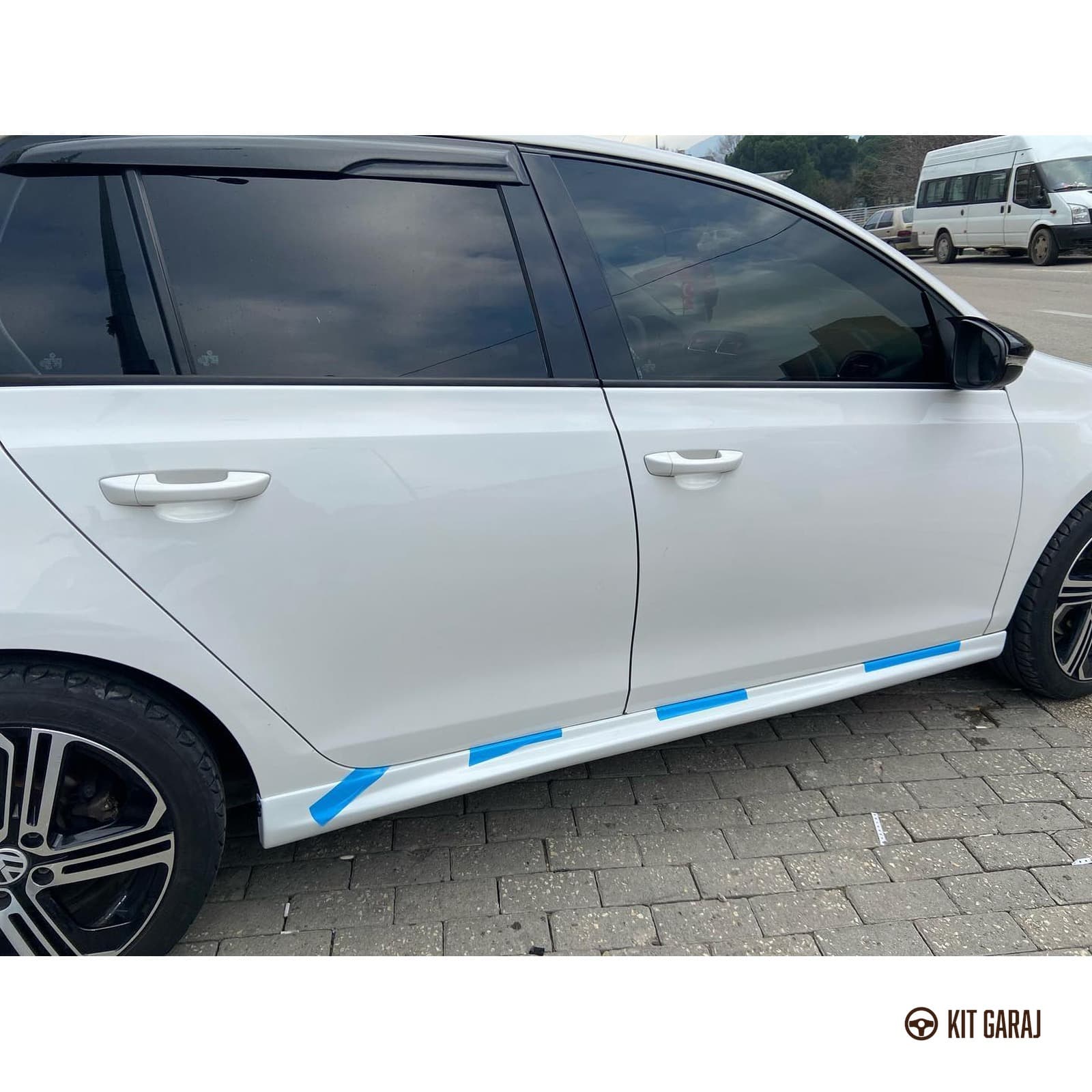 Volkswagen Golf 6 R Yan Marşpiyel (Plastik) Boyasız