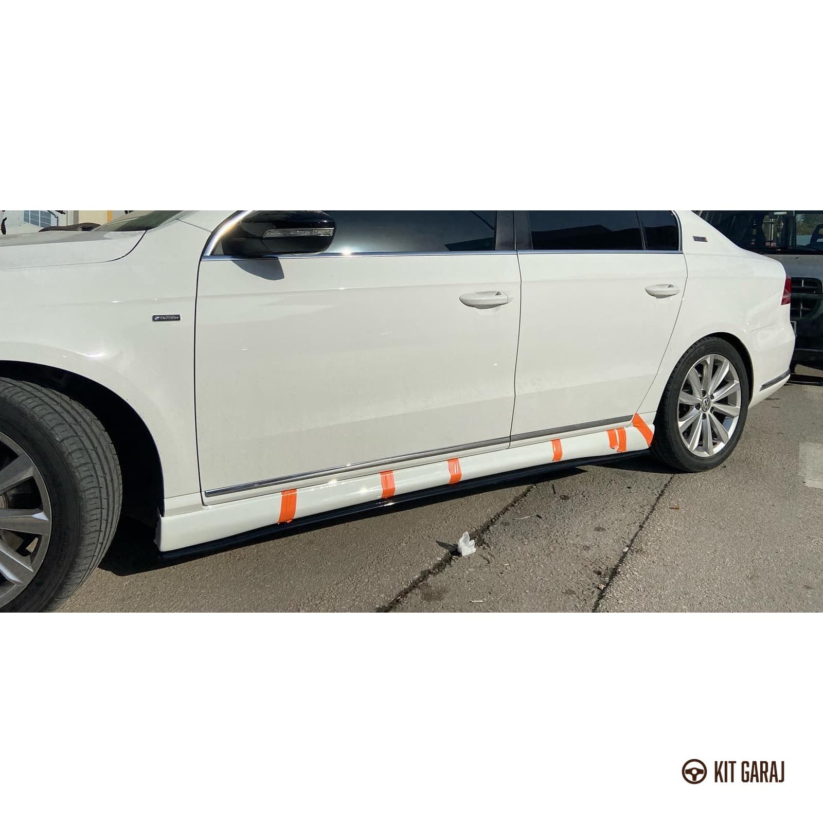 Volkswagen Passat B7 Yan Marşpiyel (Plastik) Boyasız