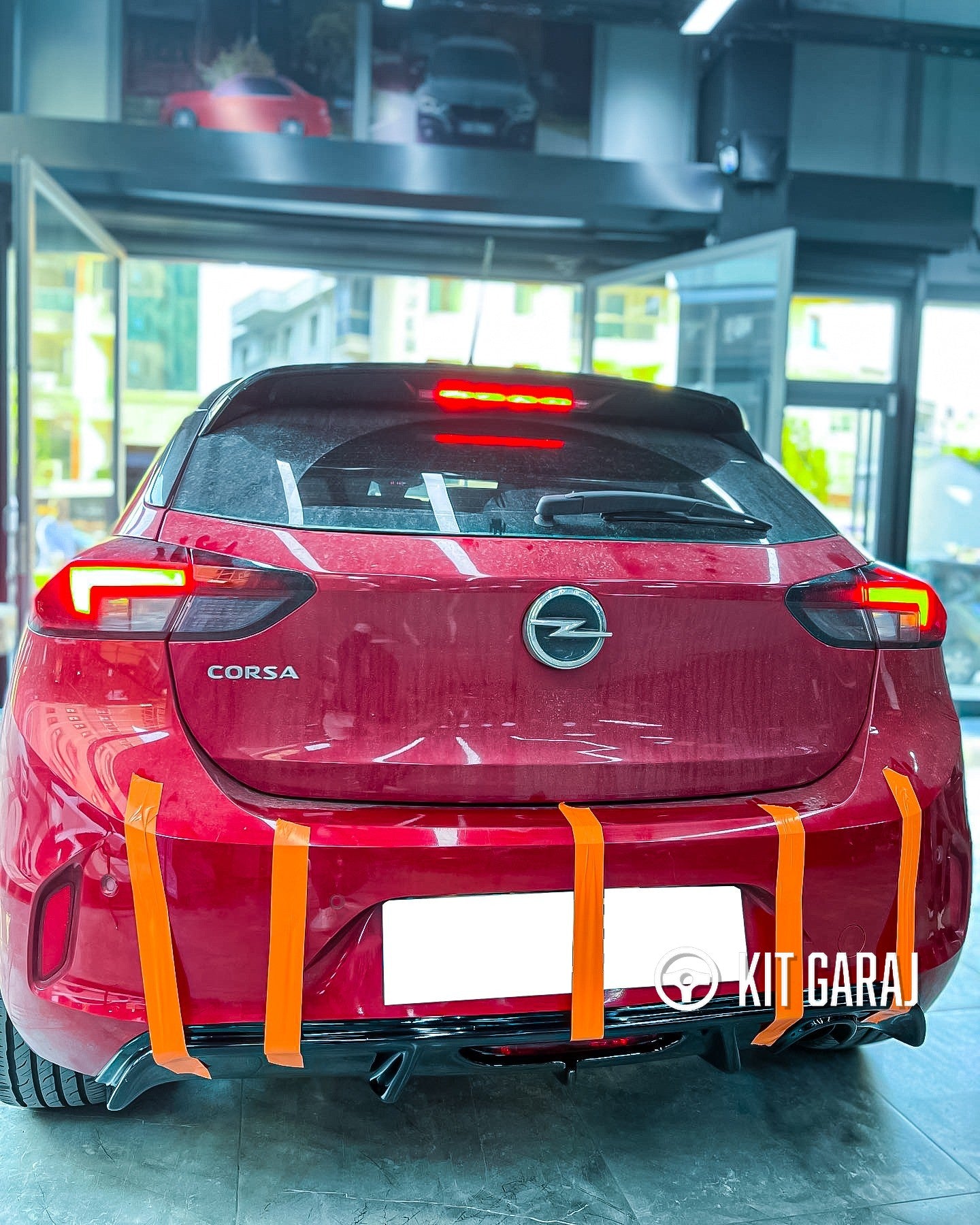 Opel Corsa F Difüzör Parlak Siyah (Plastik) Uyumlu
